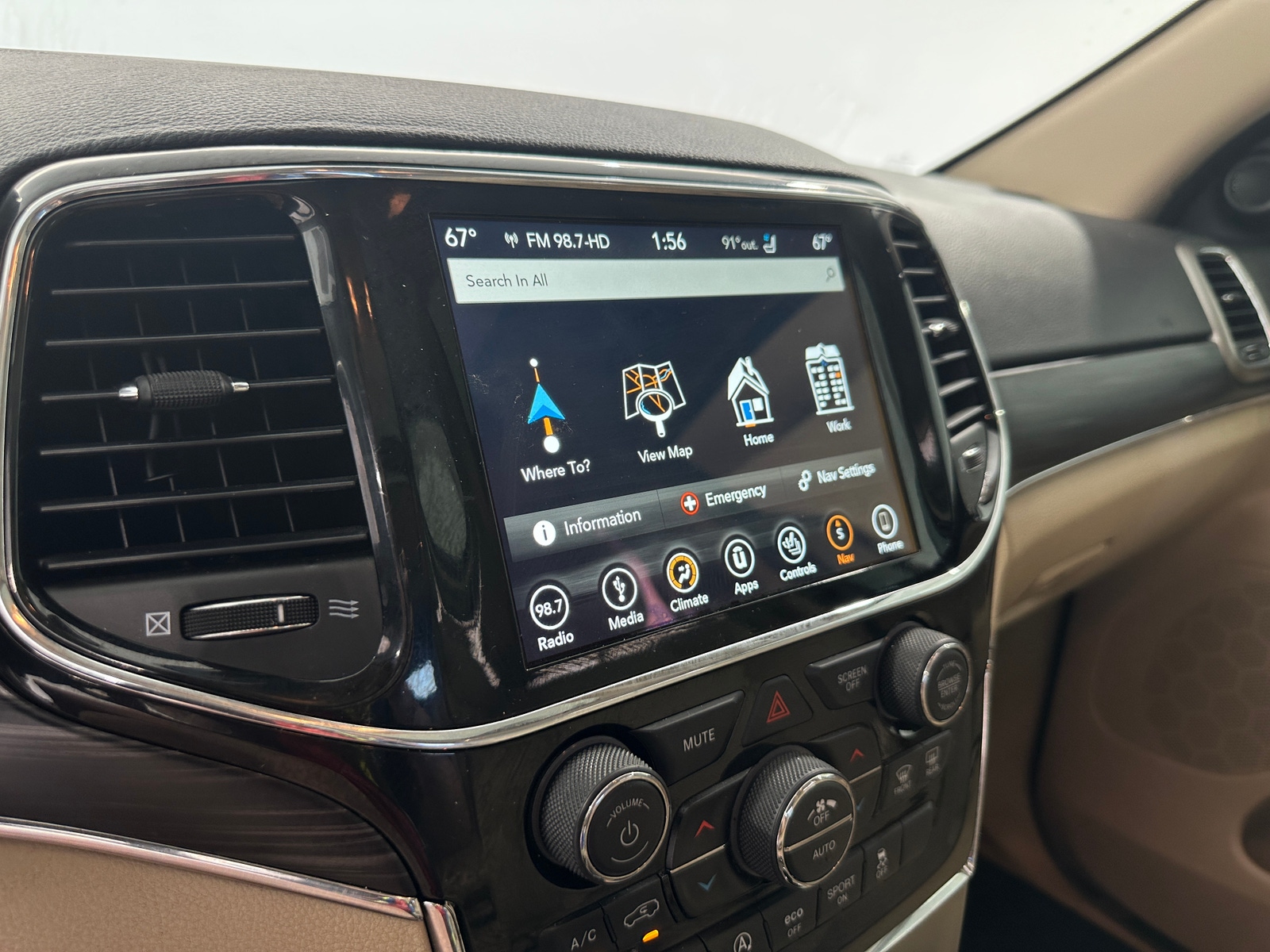 Thumbnail: 2019 Jeep Grand Cherokee - 3