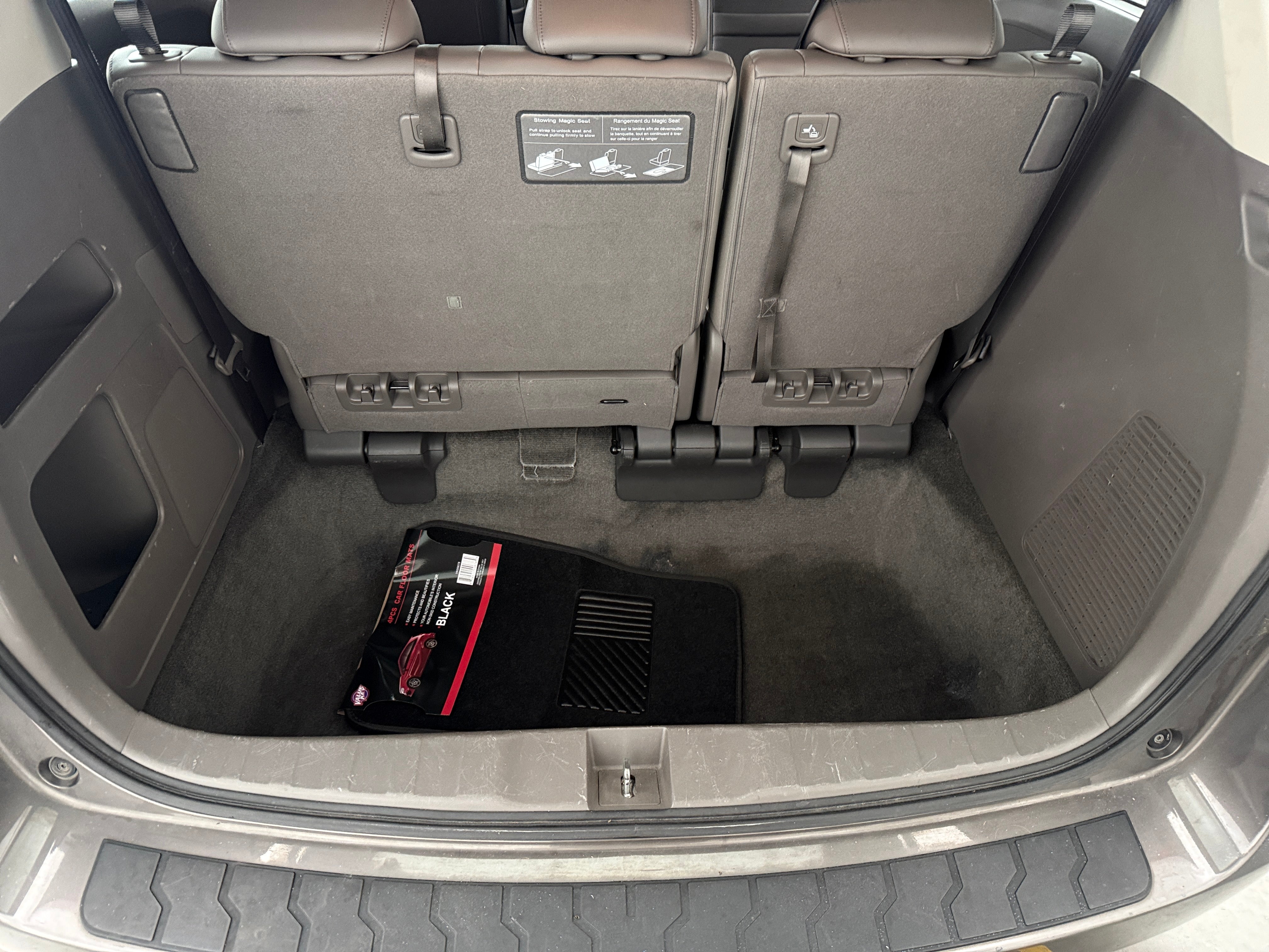 Used 2011 Honda Odyssey EX-L with VIN 5FNRL5H63BB029288 for sale in Pewaukee, WI