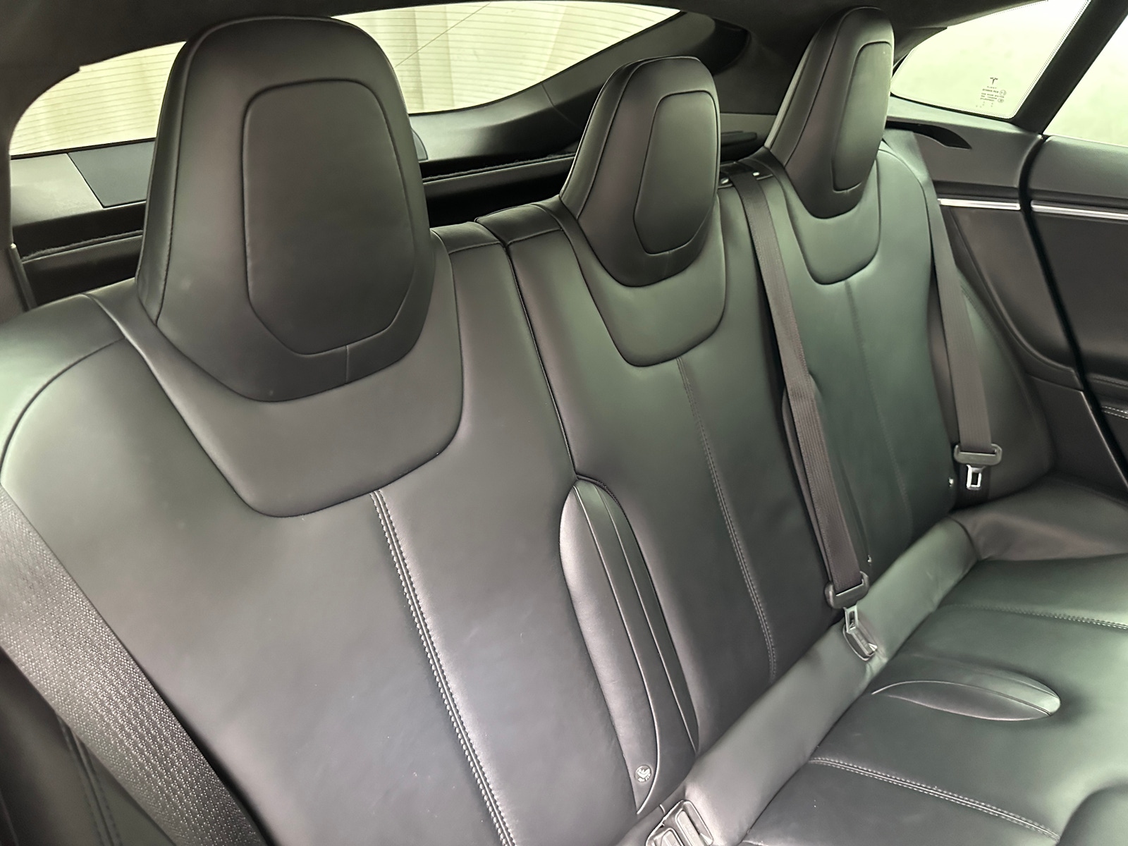 Thumbnail: 2015 Tesla Model S - 6