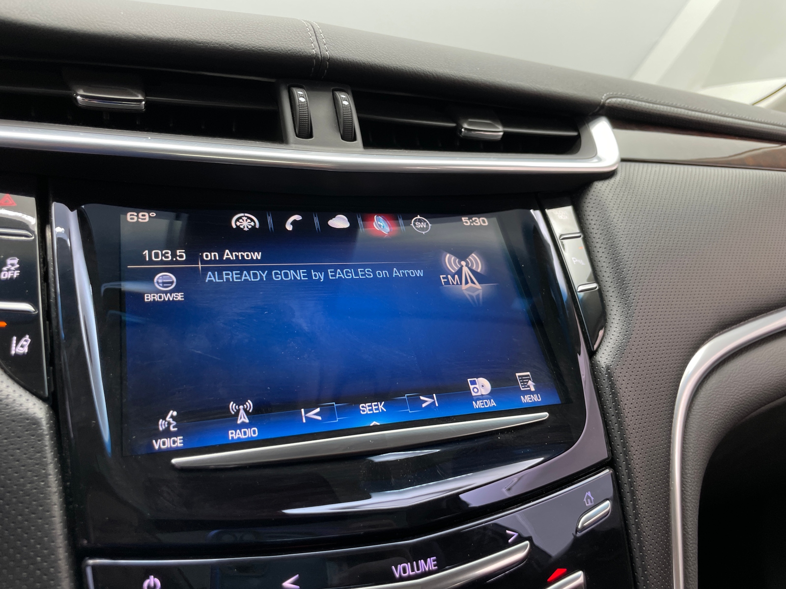 Thumbnail: 2014 Cadillac XTS - 3