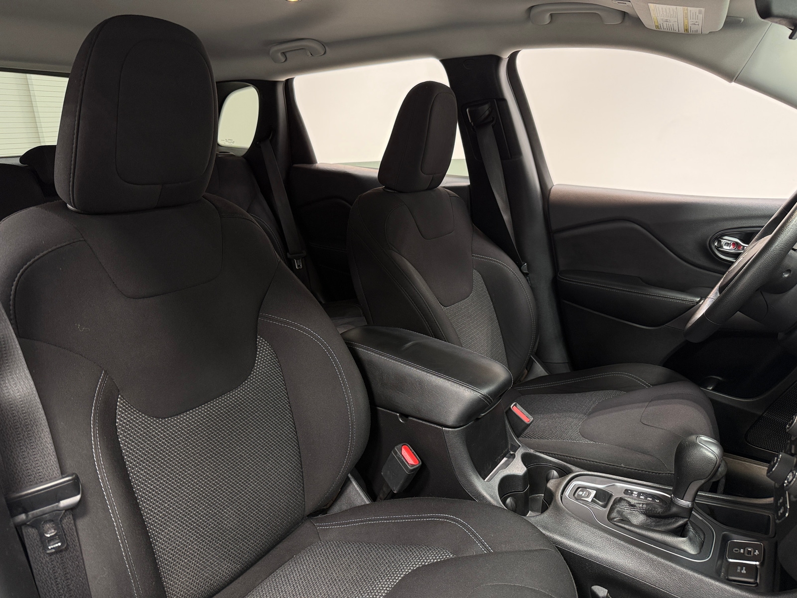 Thumbnail: 2019 Jeep Cherokee - 2