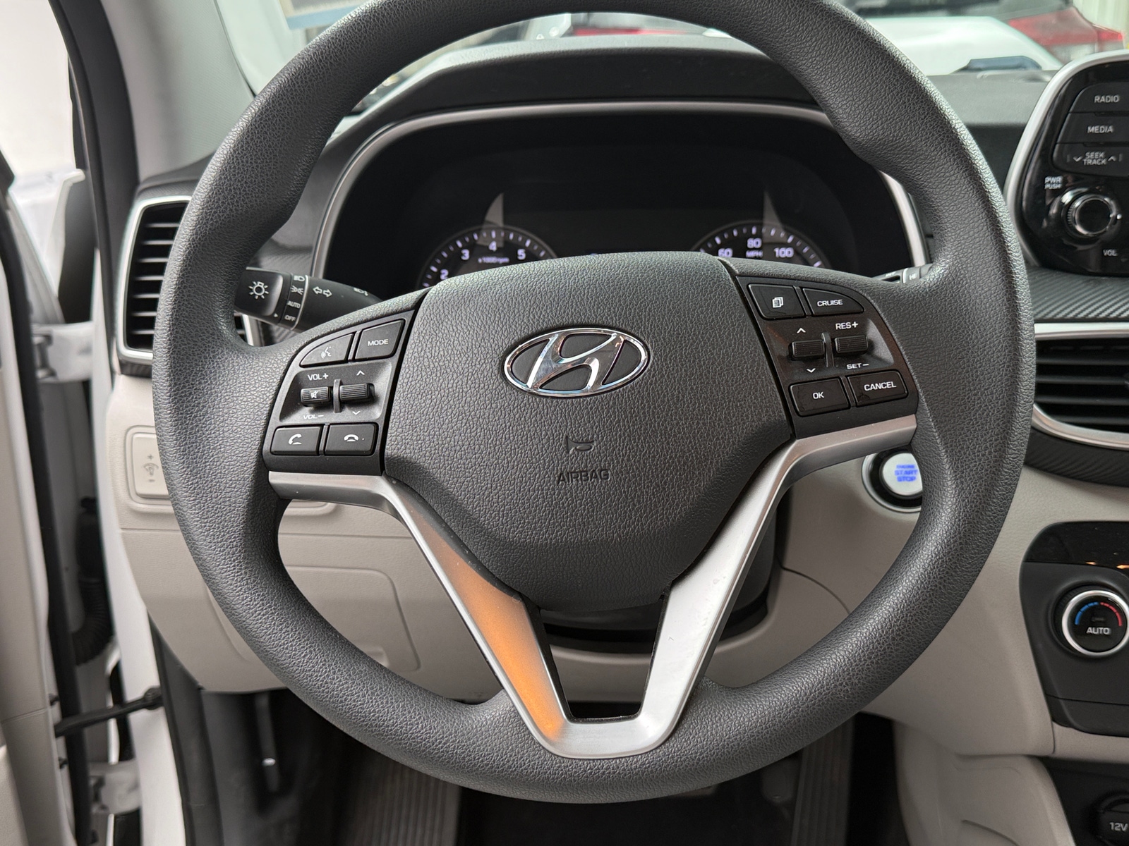 Thumbnail: 2019 Hyundai Tucson - 5
