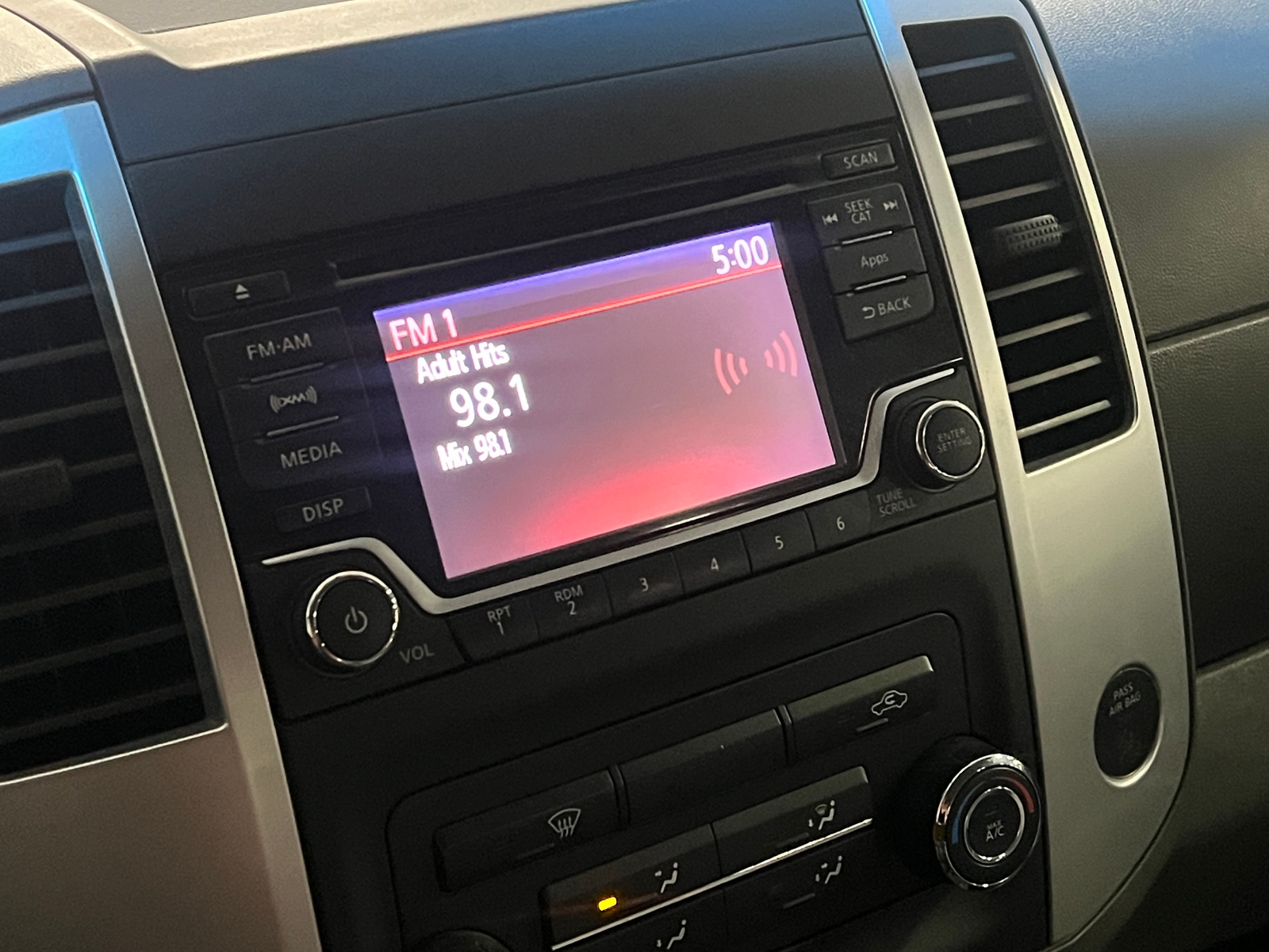 Thumbnail: 2015 Nissan Frontier - 4