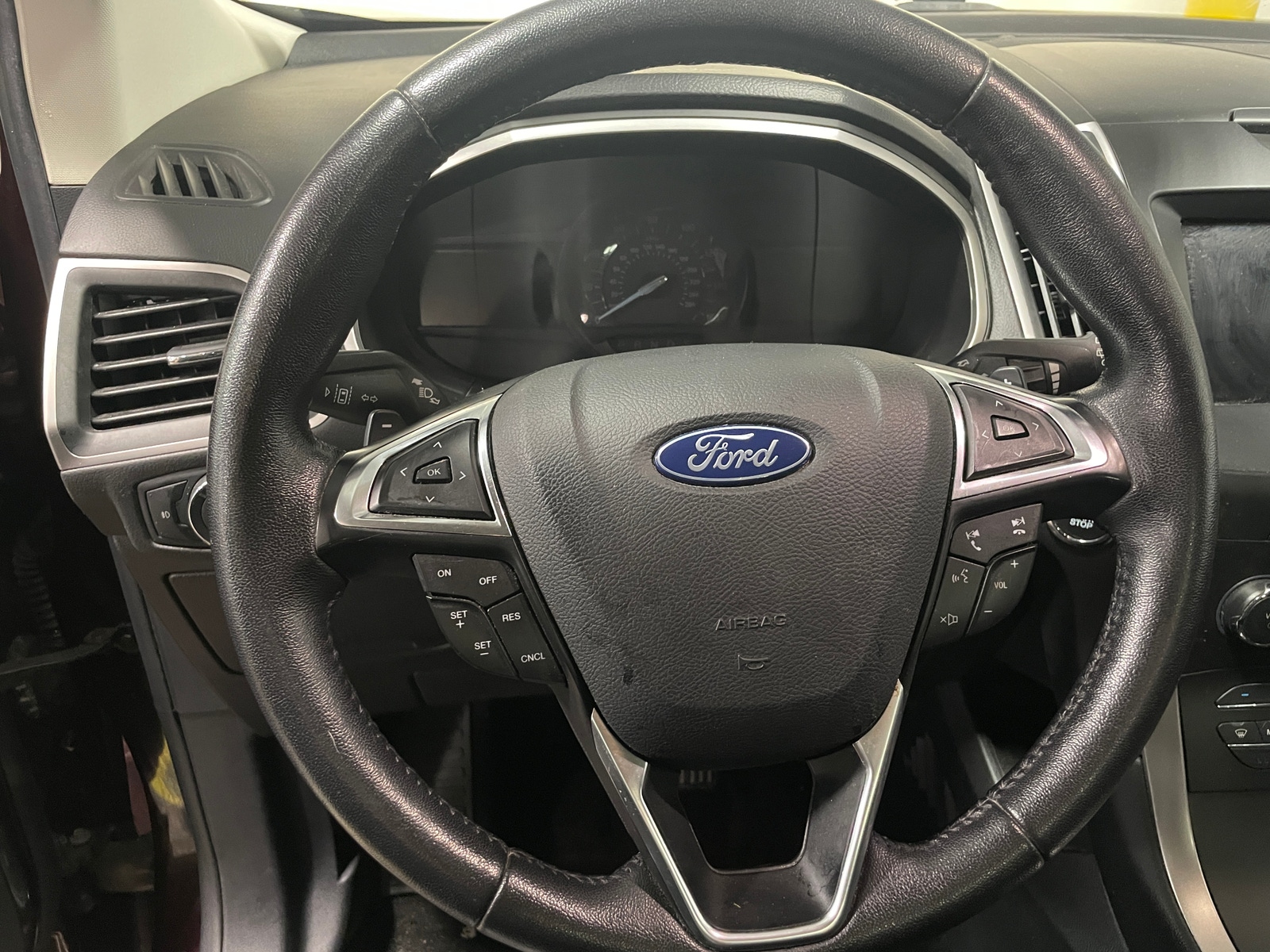 Thumbnail: 2019 Ford Edge - 4