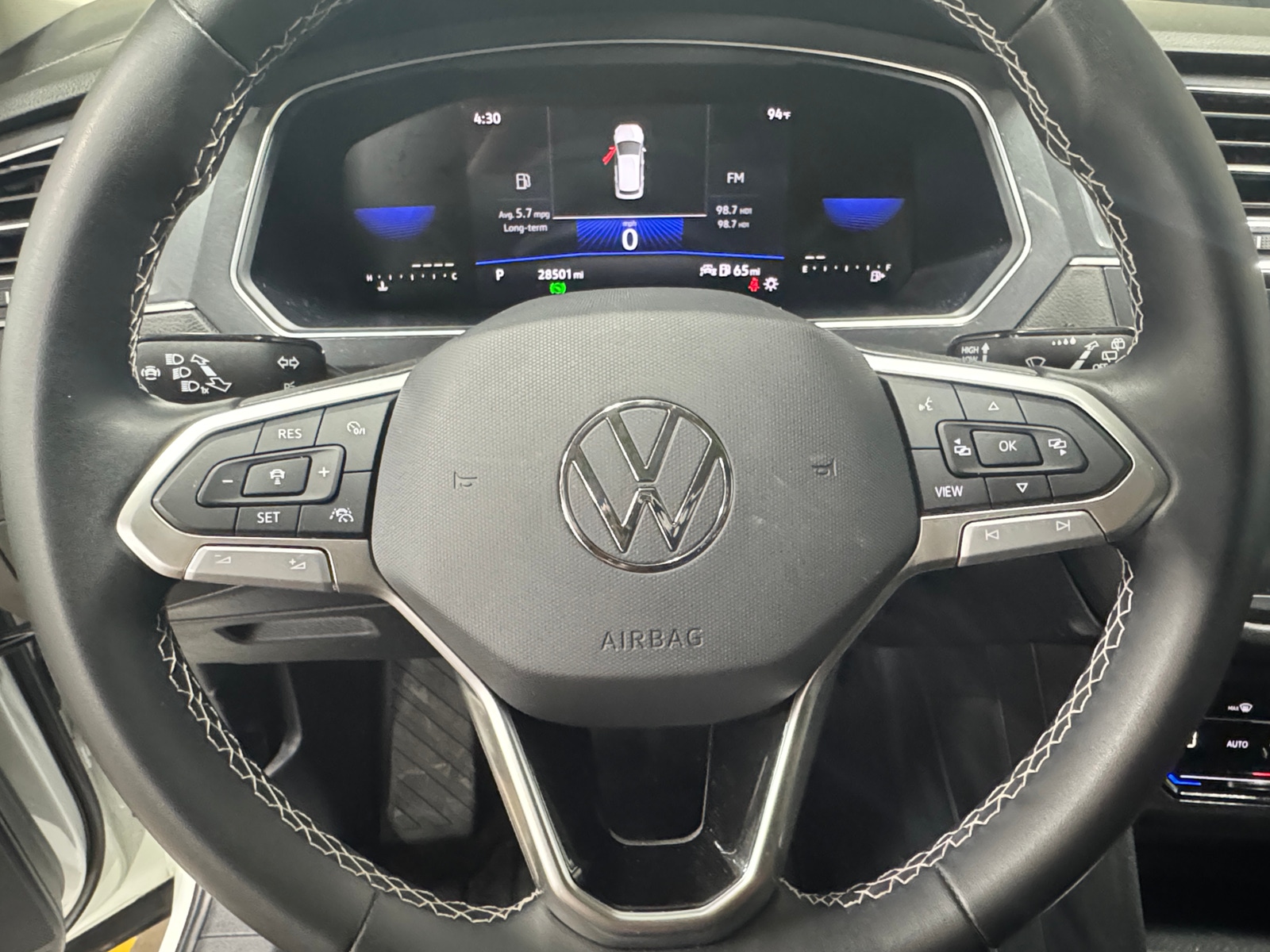 Thumbnail: 2023 Volkswagen Tiguan - 5