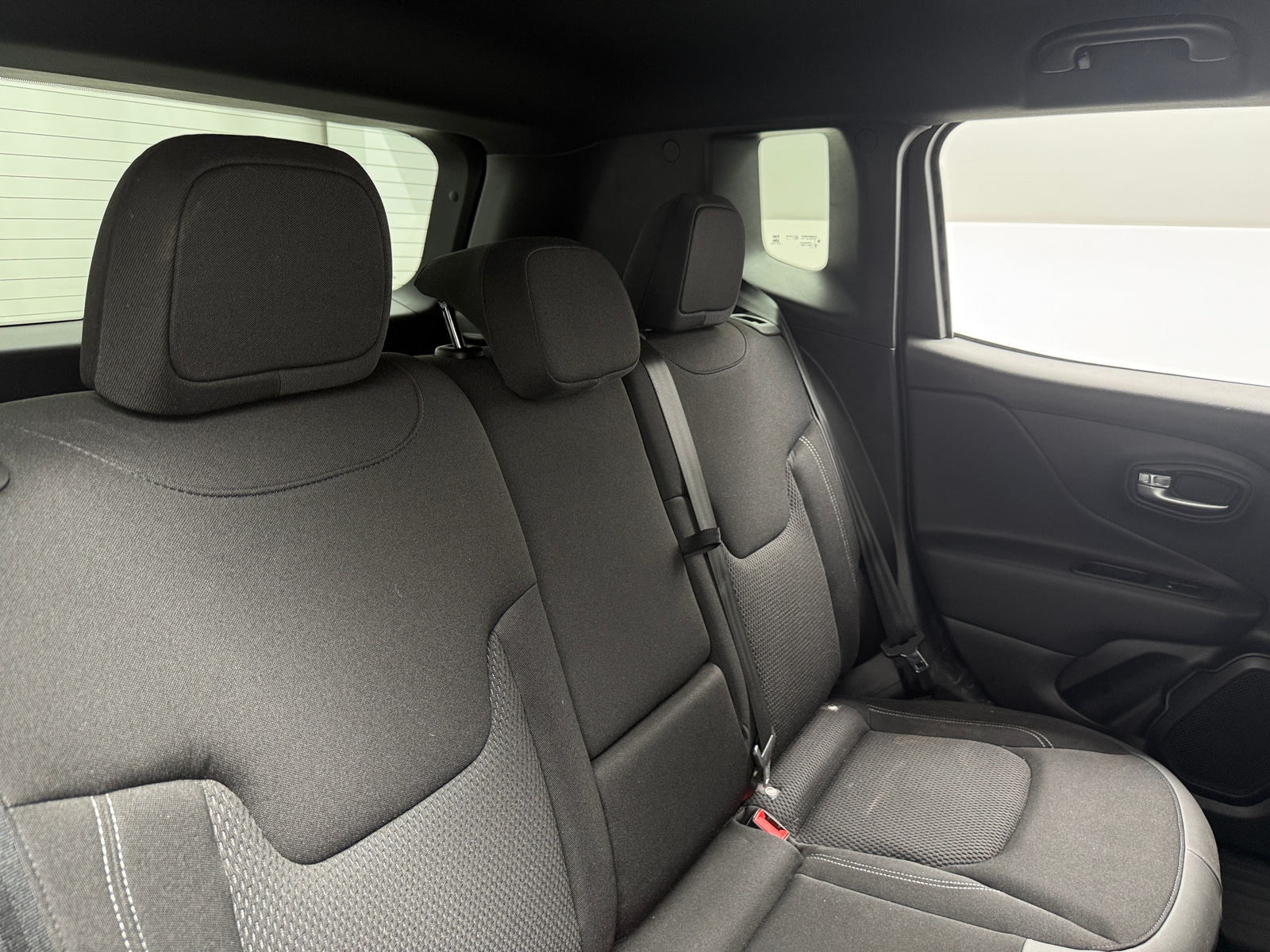 Thumbnail: 2022 Jeep Renegade - 6