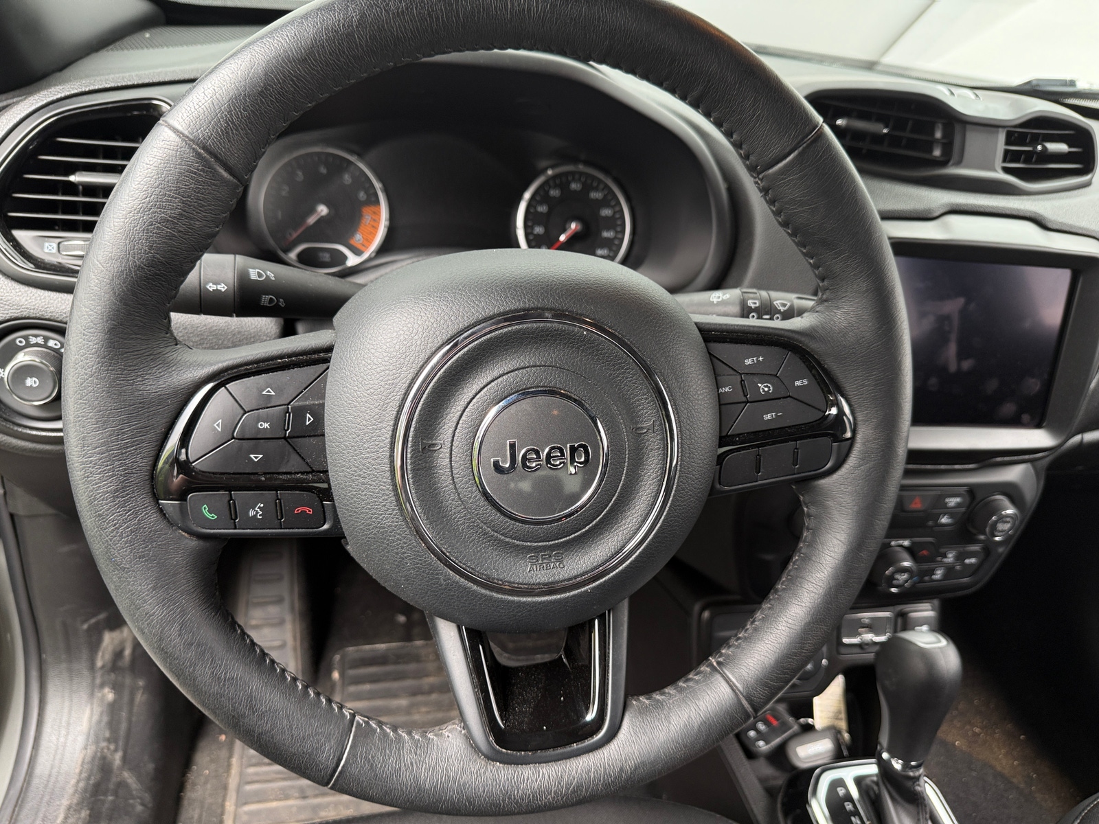 Thumbnail: 2022 Jeep Renegade - 5