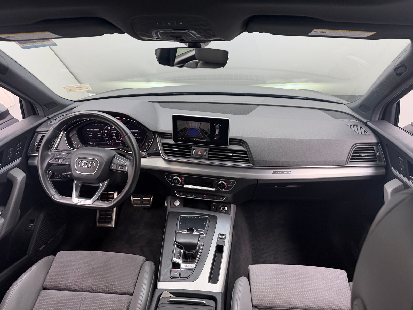 Thumbnail: 2020 Audi SQ5 - 2