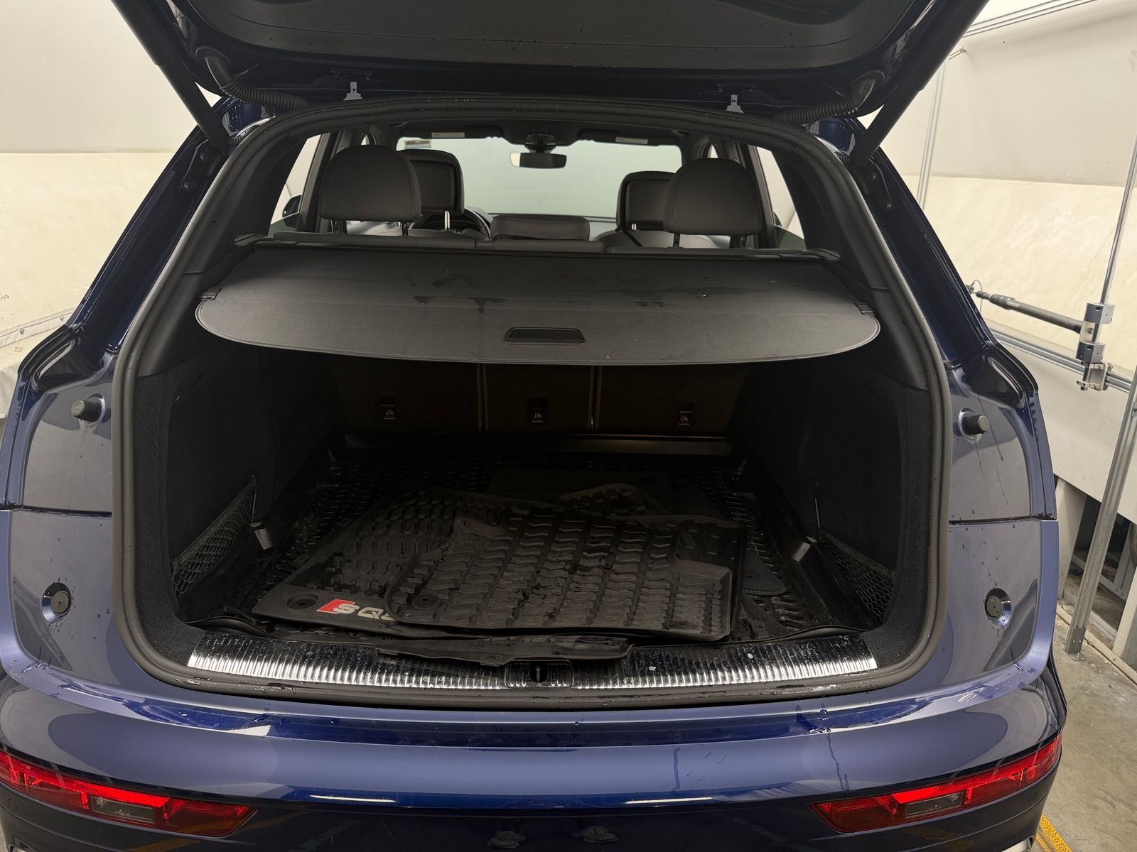 Thumbnail: 2020 Audi SQ5 - 6