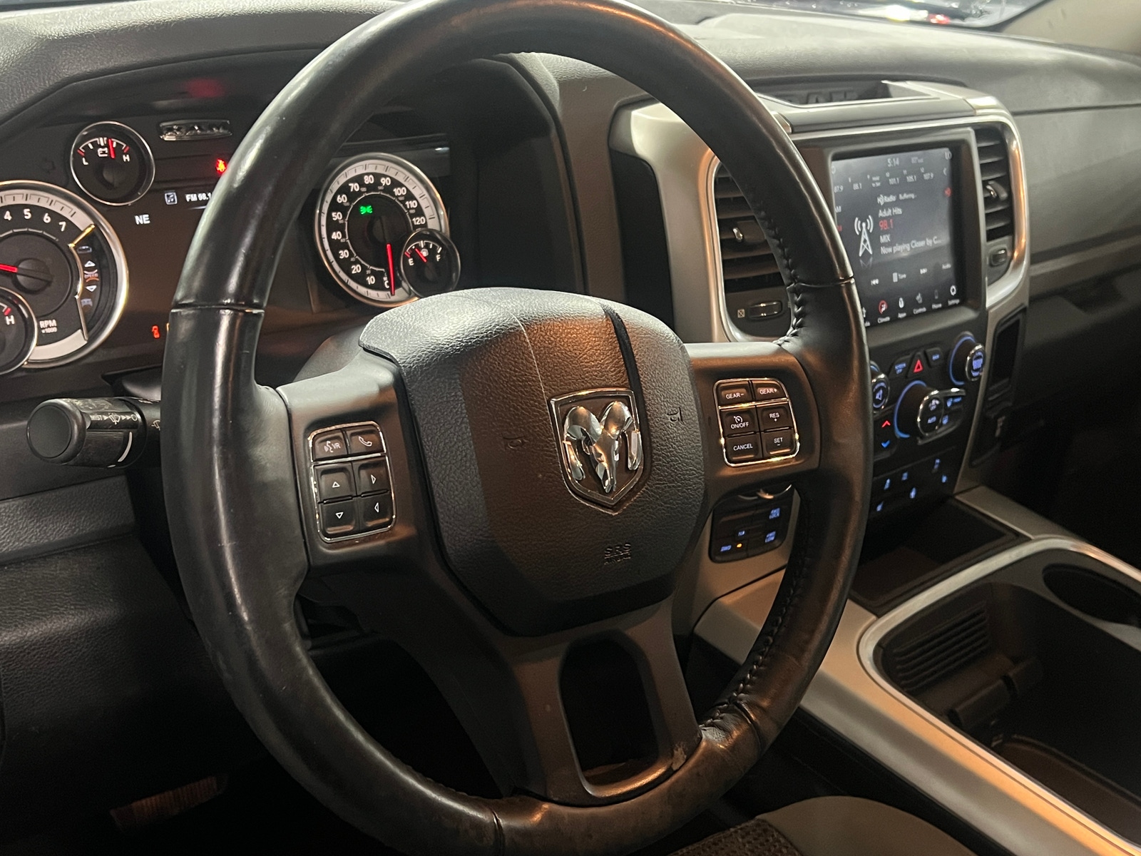 Thumbnail: 2019 RAM 1500 Classic - 5
