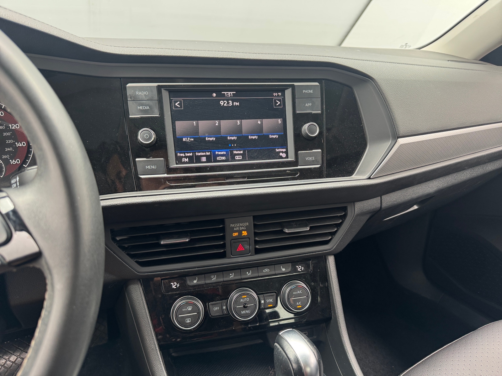 Thumbnail: 2021 Volkswagen Jetta - 4
