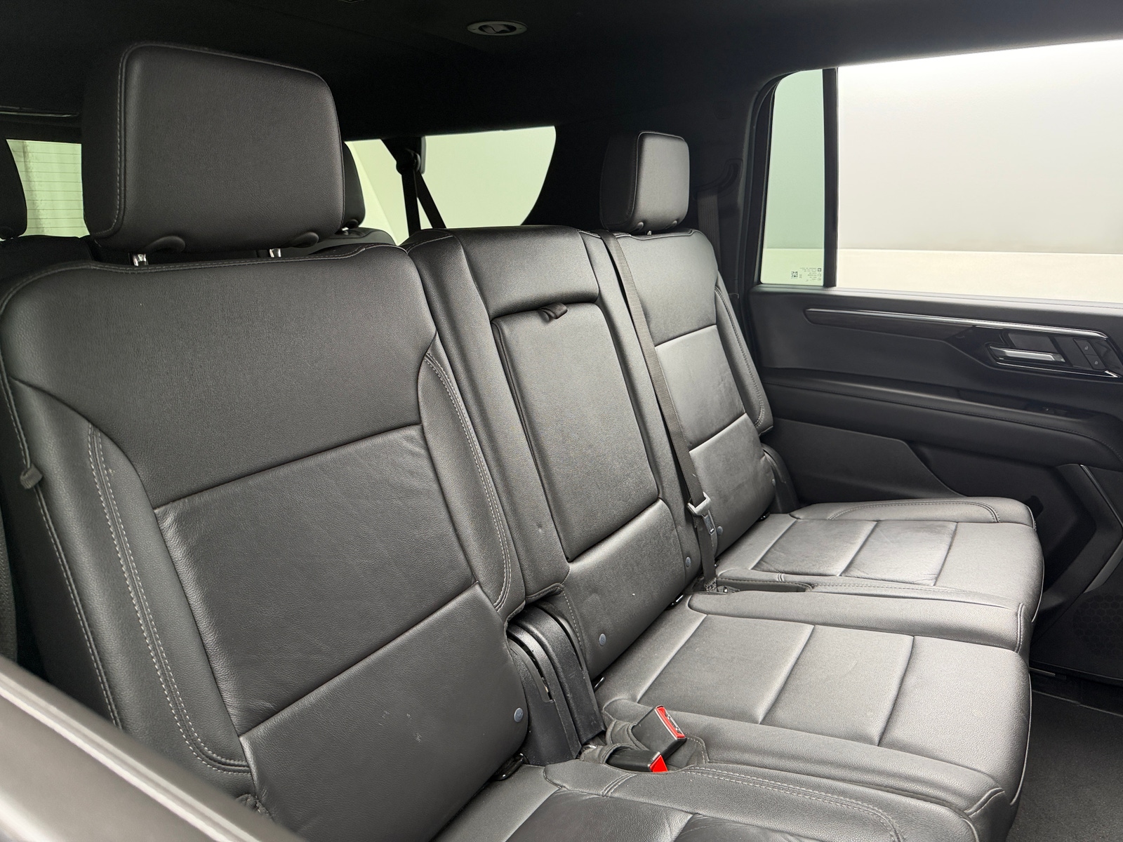 Thumbnail: 2025 Chevrolet Suburban - 5