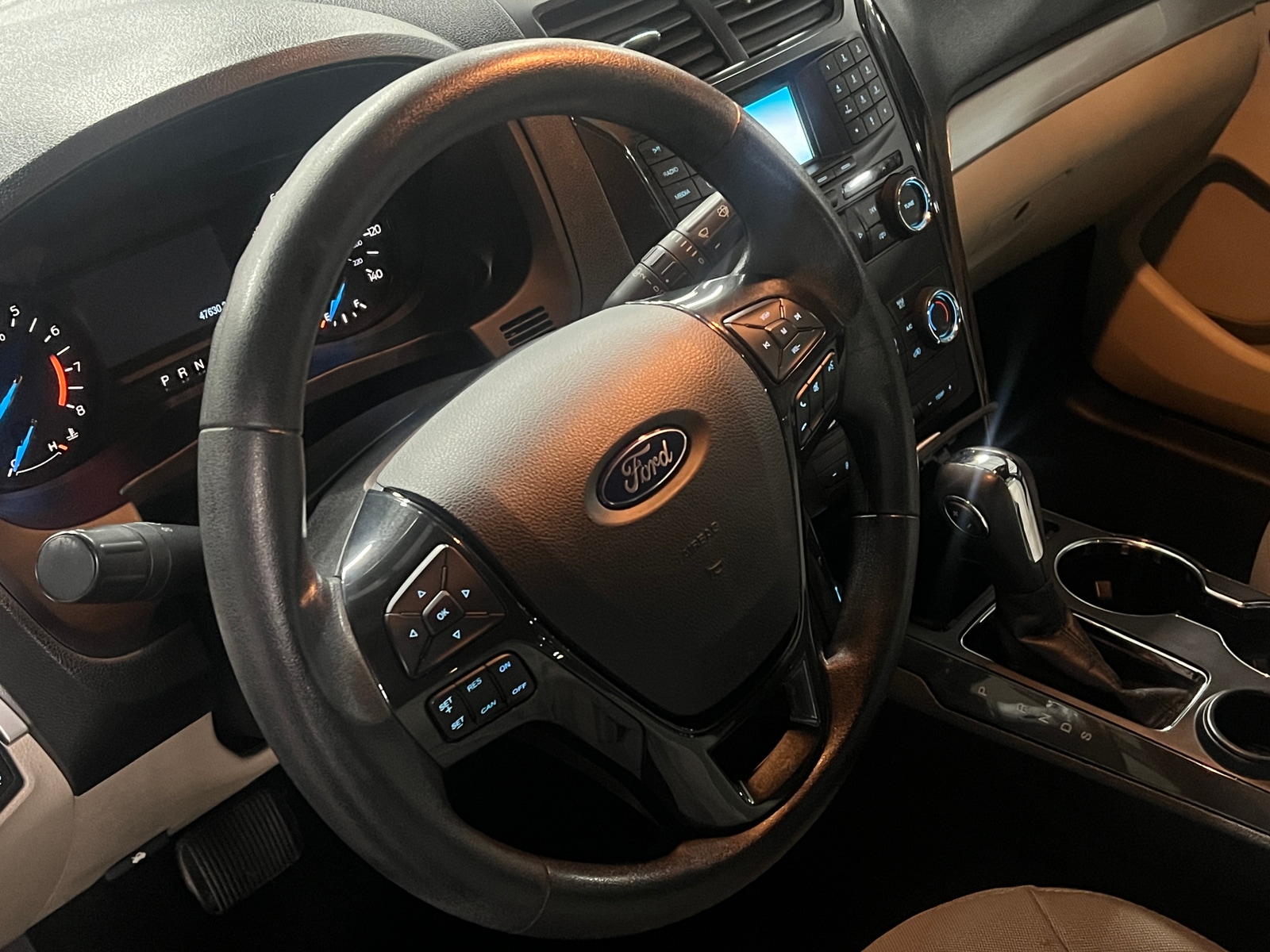 Thumbnail: 2019 Ford Explorer - 5