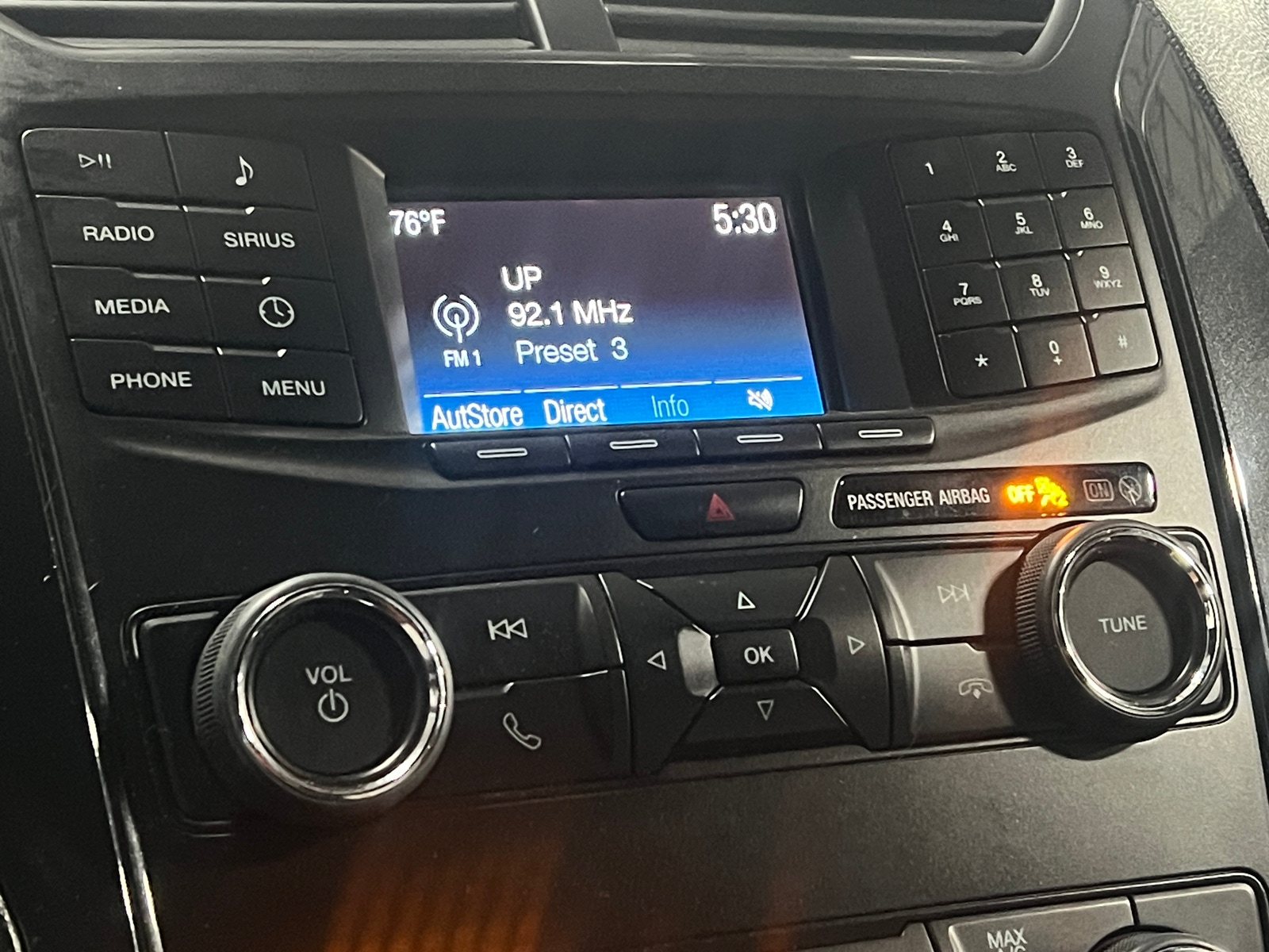 Thumbnail: 2019 Ford Explorer - 4