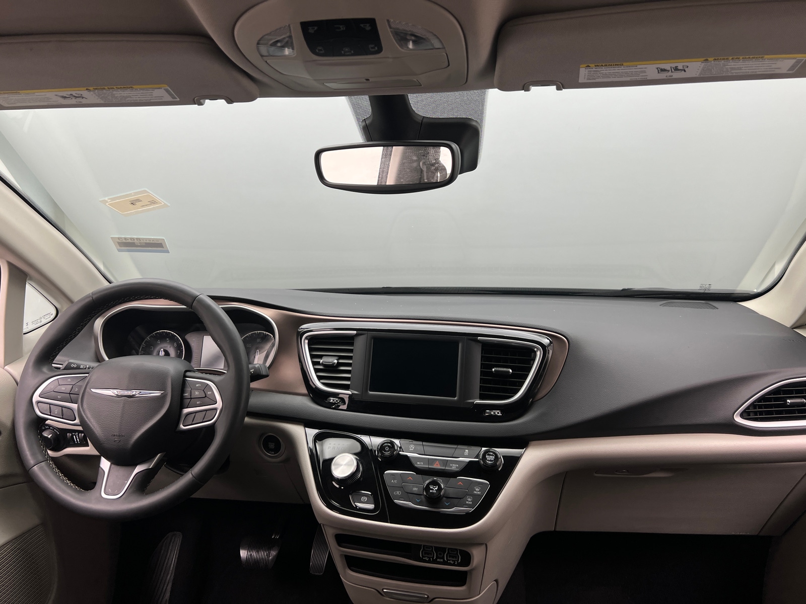 Thumbnail: 2023 Chrysler Voyager - 3
