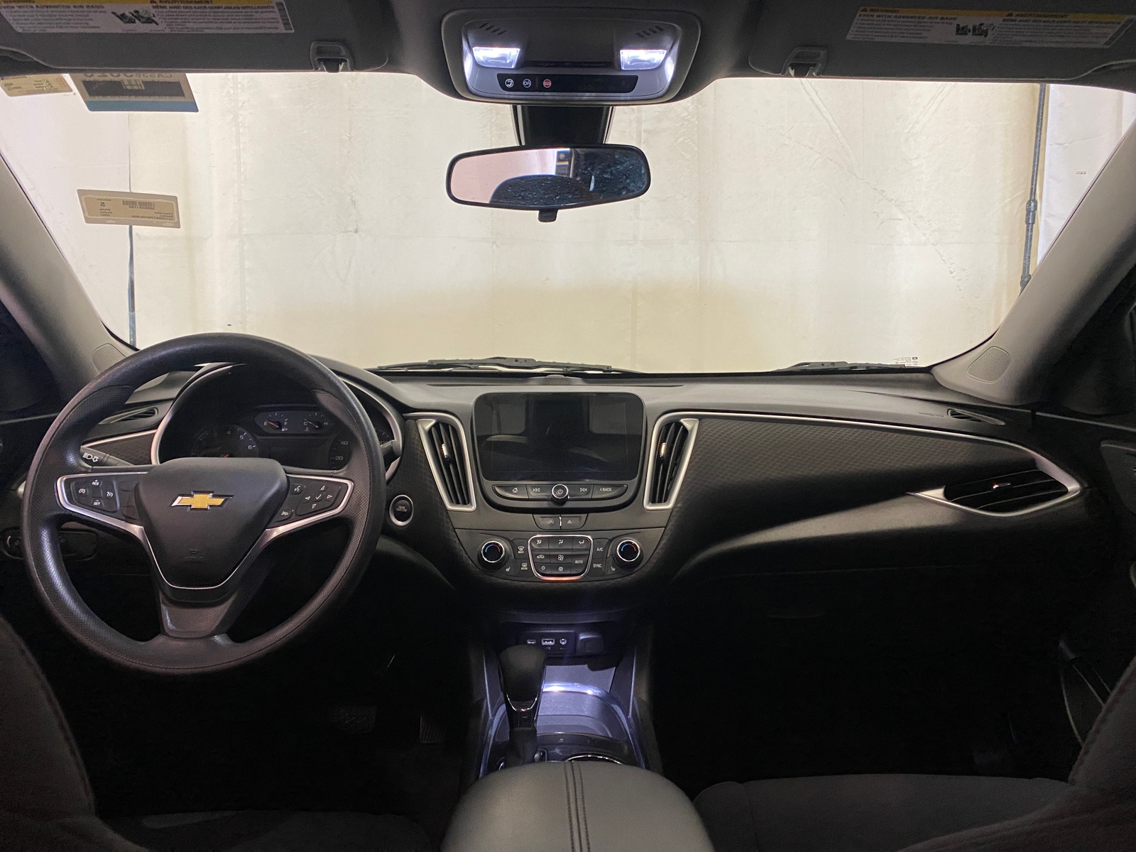 Thumbnail: 2022 Chevrolet Malibu - 3