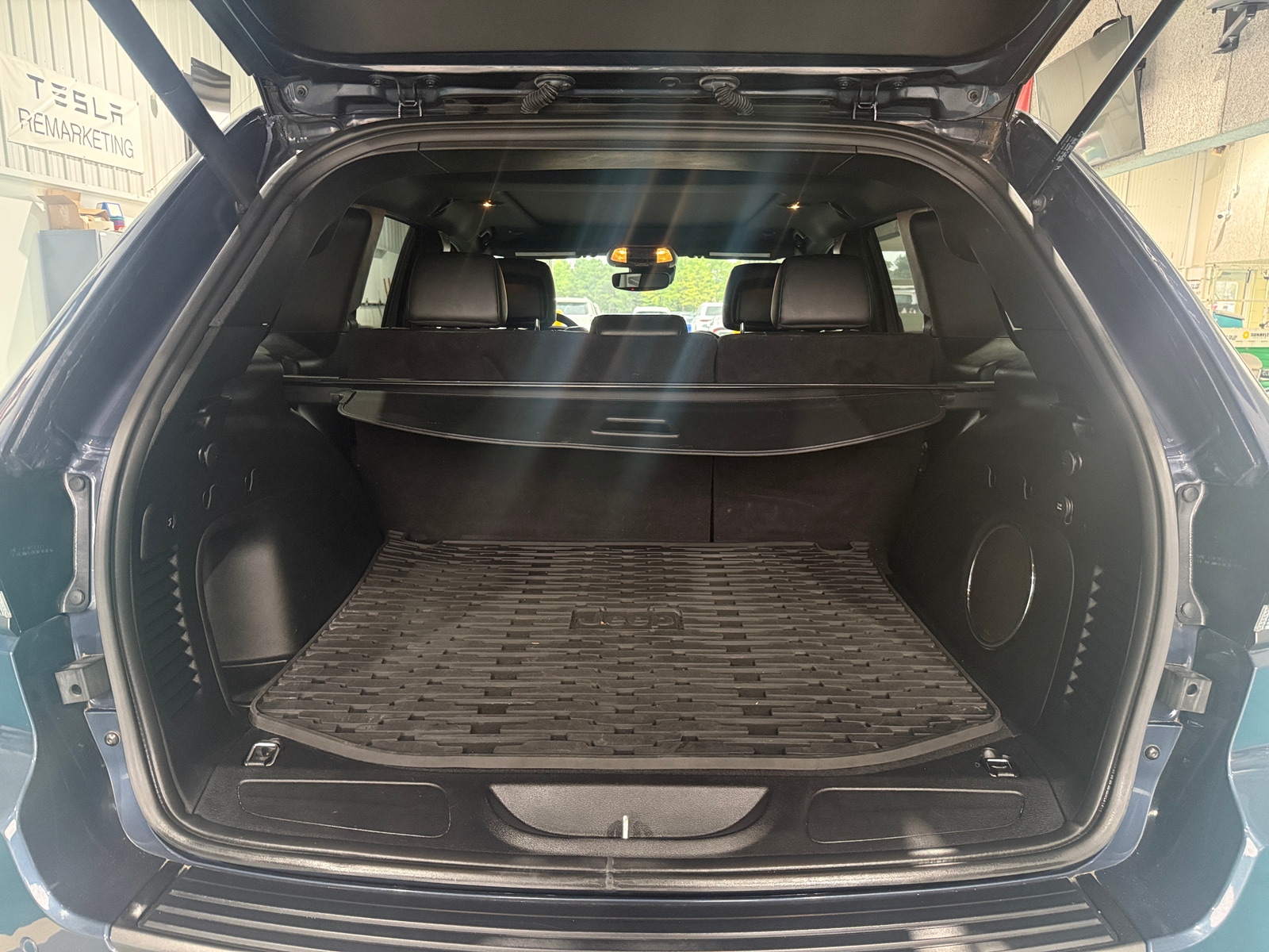 Thumbnail: 2021 Jeep Grand Cherokee - 6