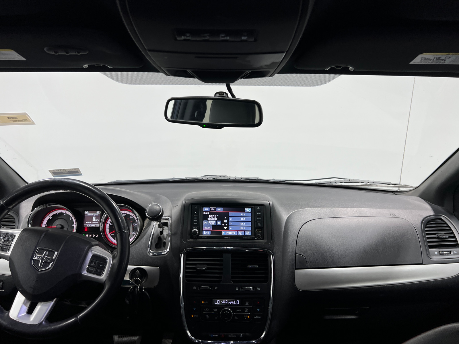 Thumbnail: 2017 Dodge Grand Caravan - 2