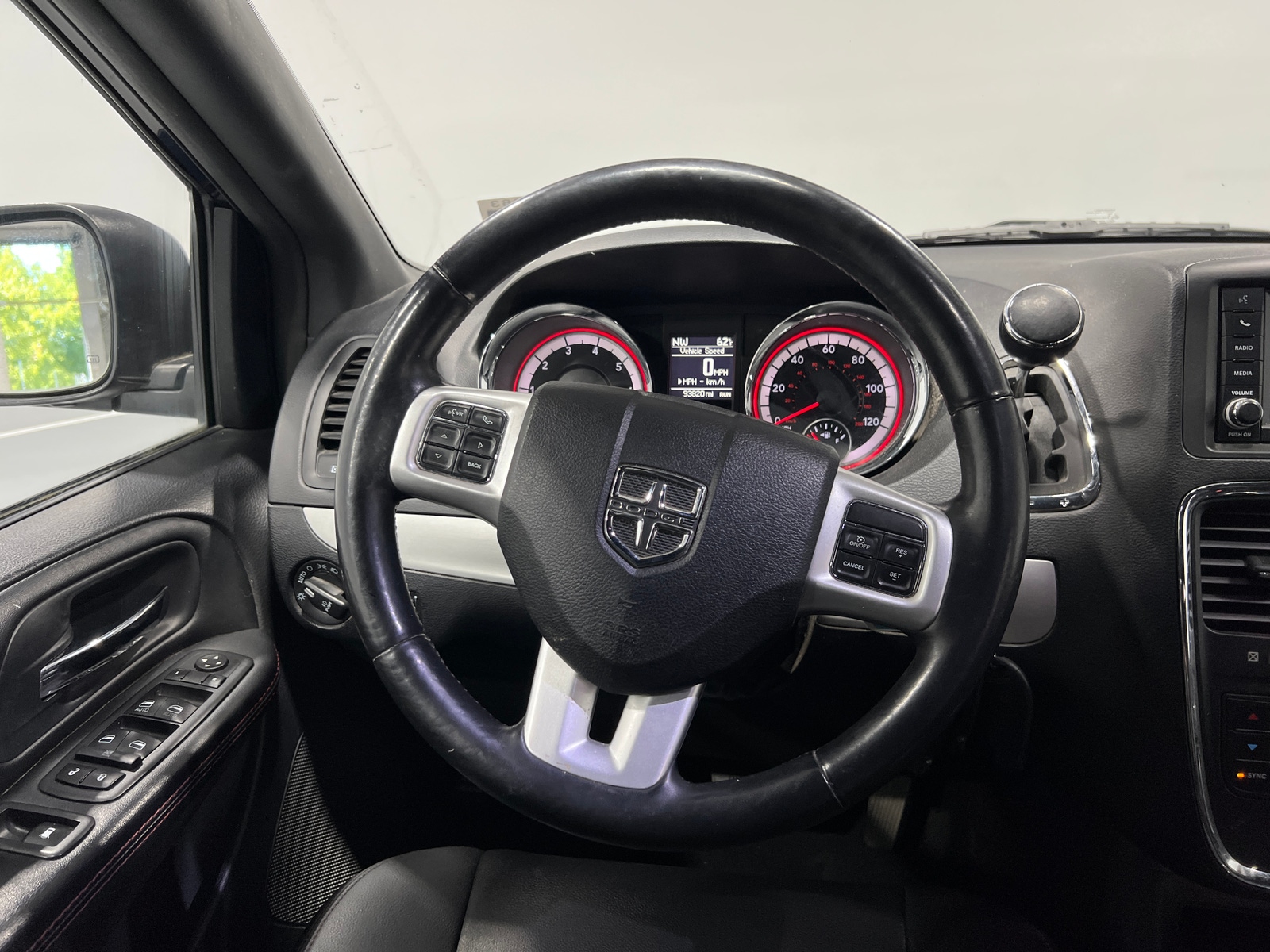 Thumbnail: 2017 Dodge Grand Caravan - 4