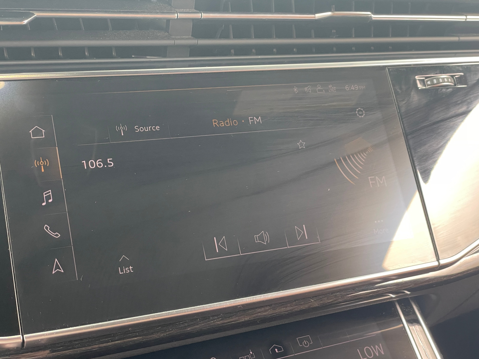 Thumbnail: 2019 Audi Q8 - 3