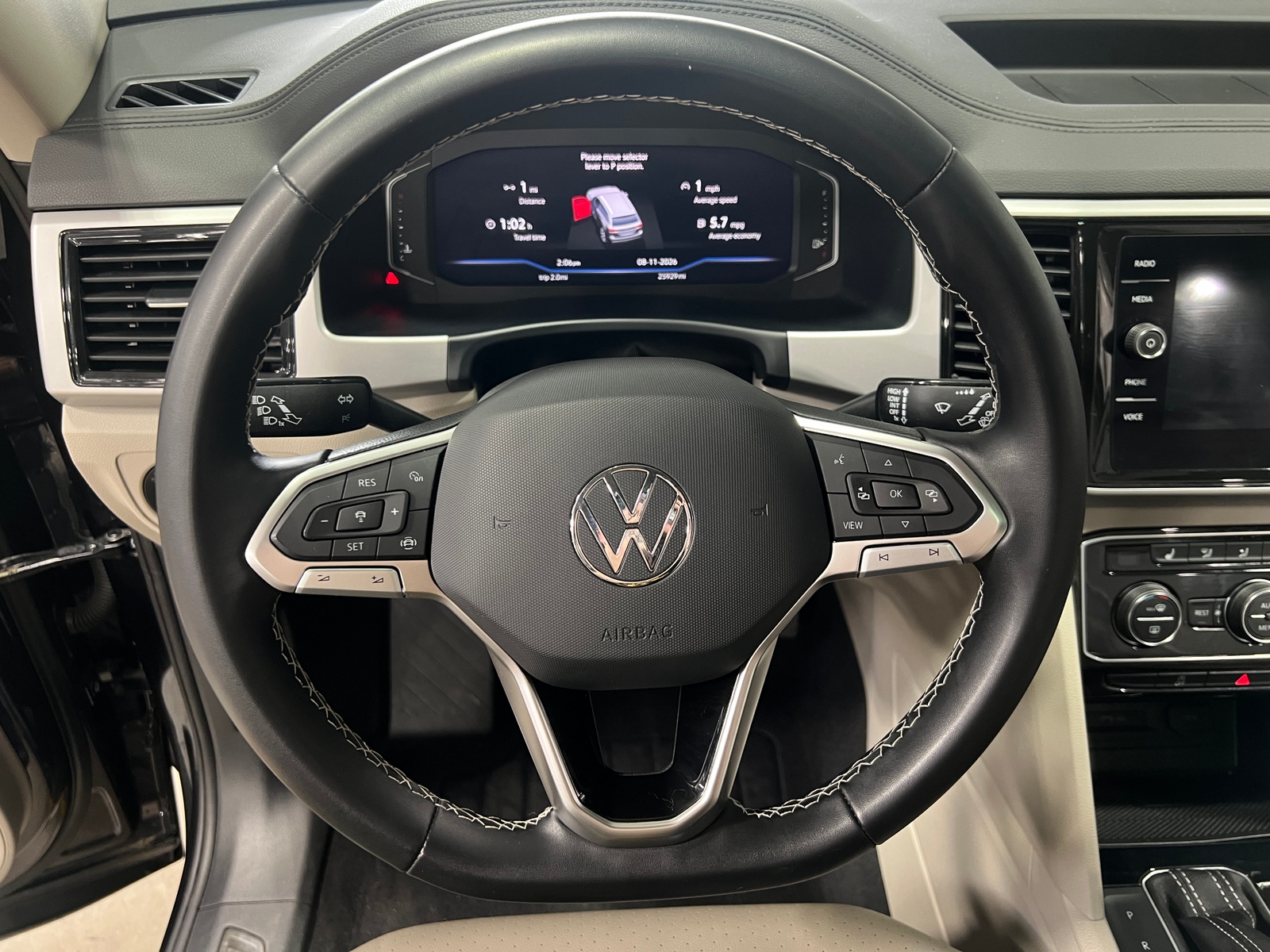 Thumbnail: 2023 Volkswagen Atlas - 4
