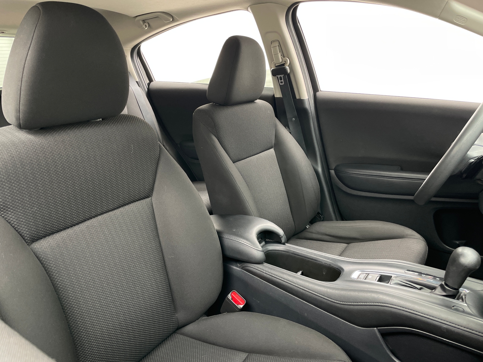 Thumbnail: 2016 Honda HR-V - 2