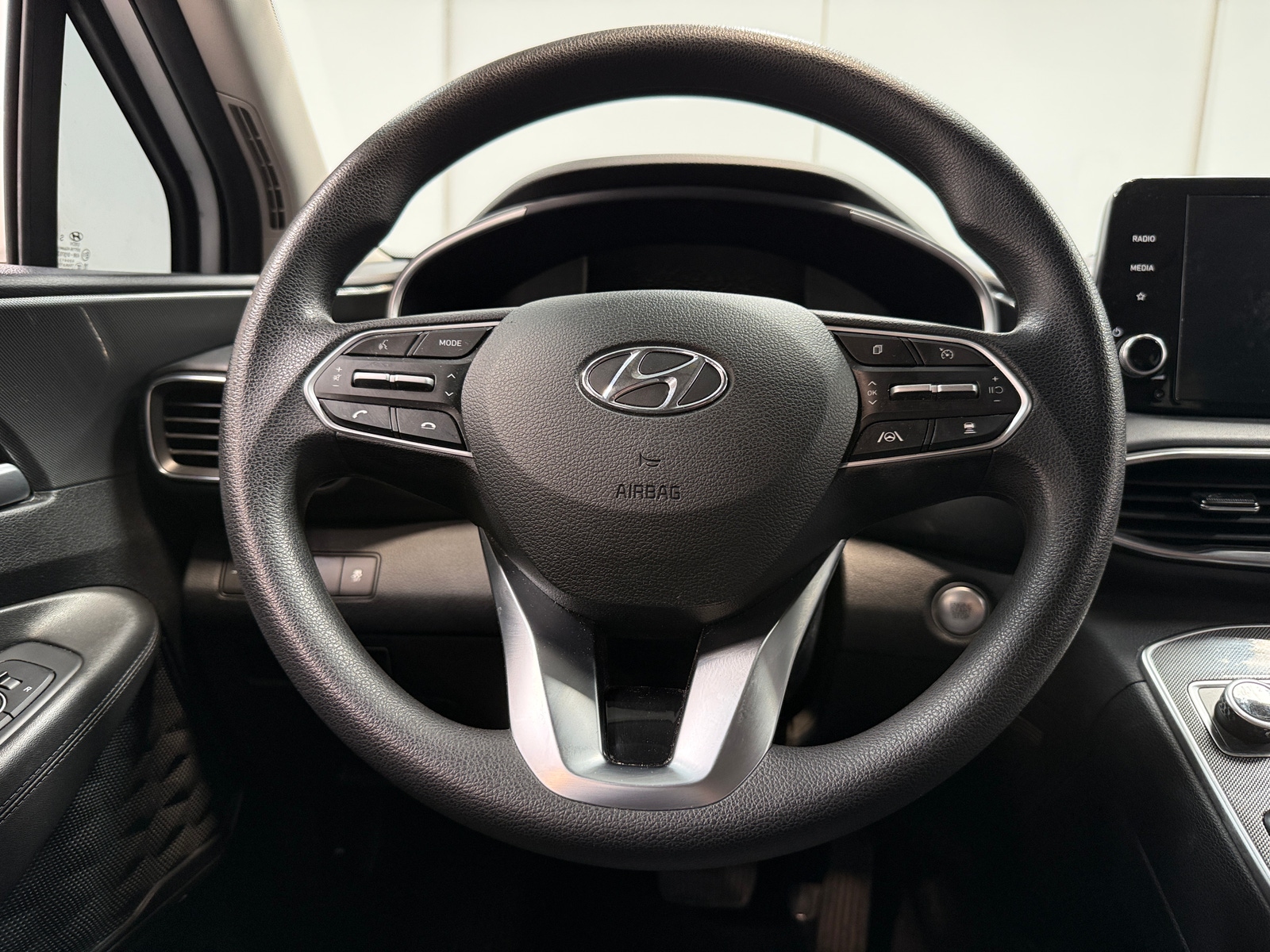 Thumbnail: 2022 Hyundai Santa Fe - 5