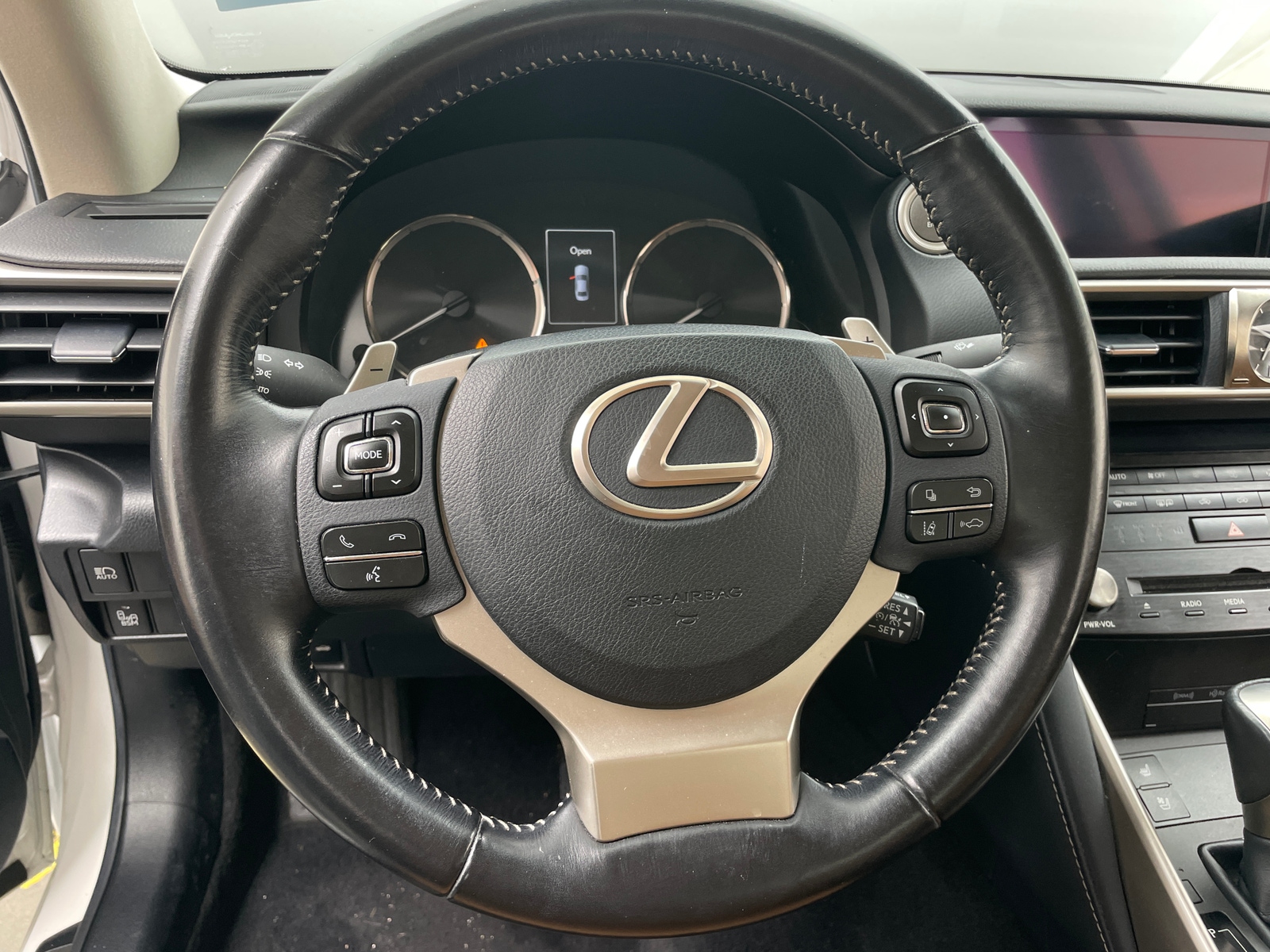 Thumbnail: 2018 Lexus IS - 4