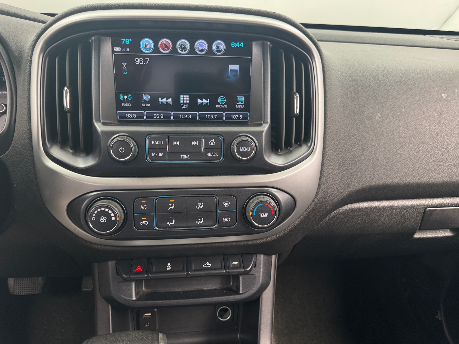 Thumbnail: 2018 Chevrolet Colorado - 4