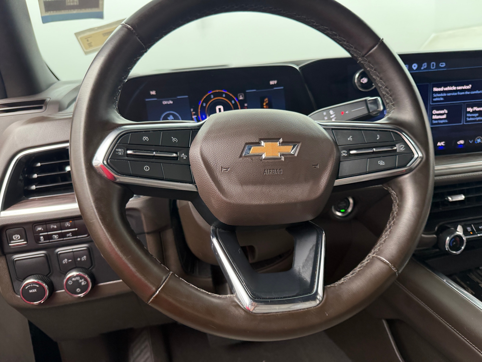 Thumbnail: 2025 Chevrolet Tahoe - 4