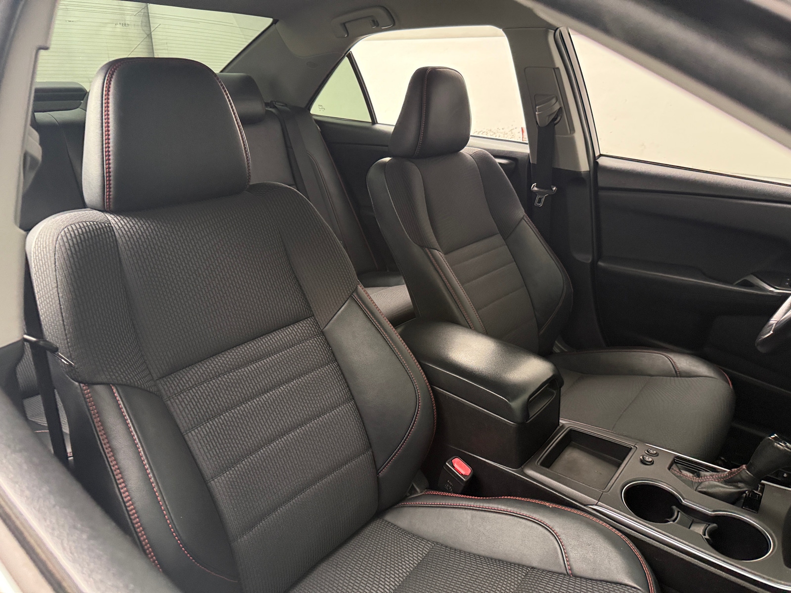 Thumbnail: 2016 Toyota Camry - 2