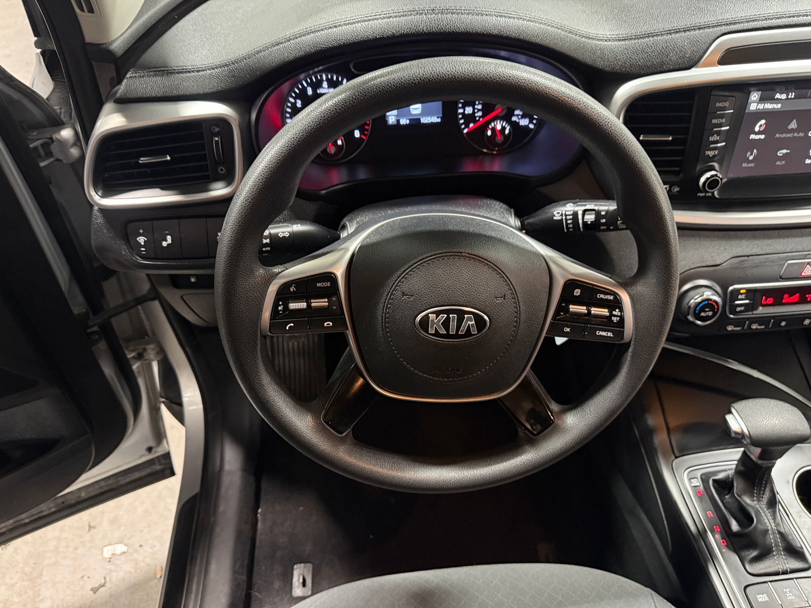 Thumbnail: 2019 Kia Sorento - 5