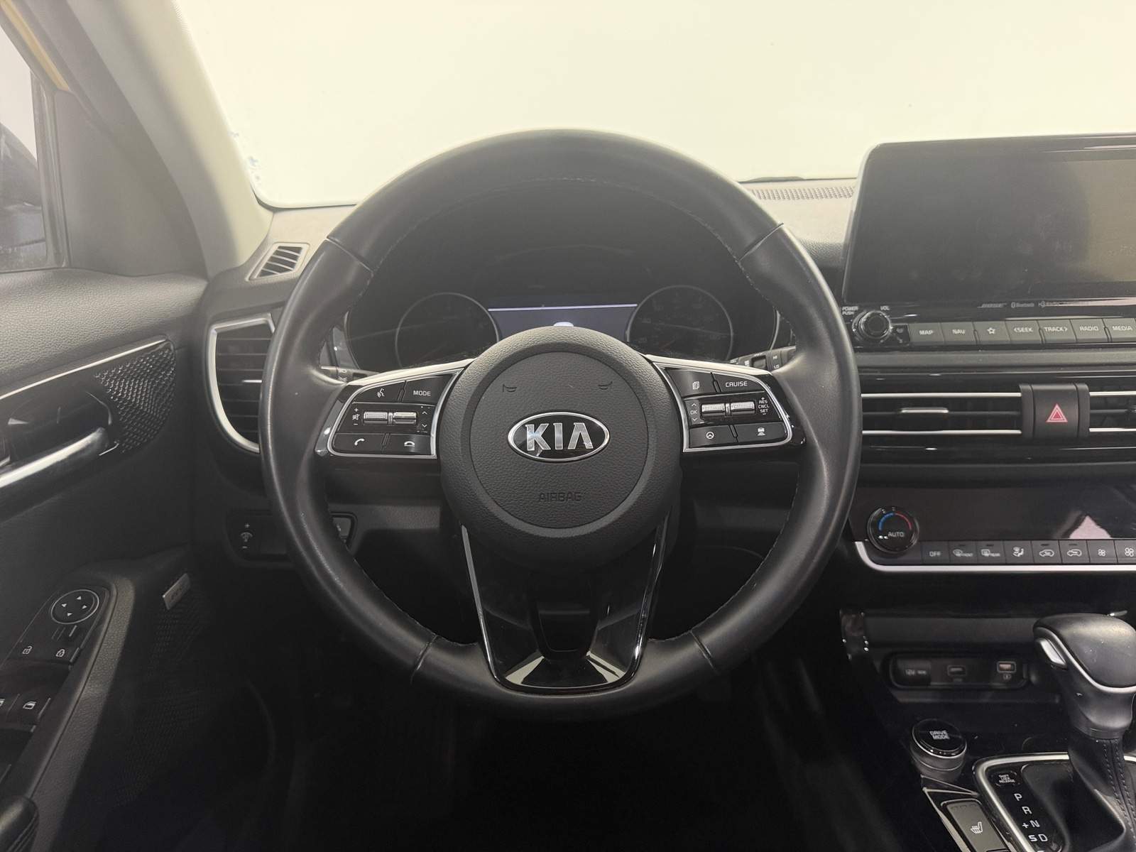 Thumbnail: 2021 Kia Seltos - 4