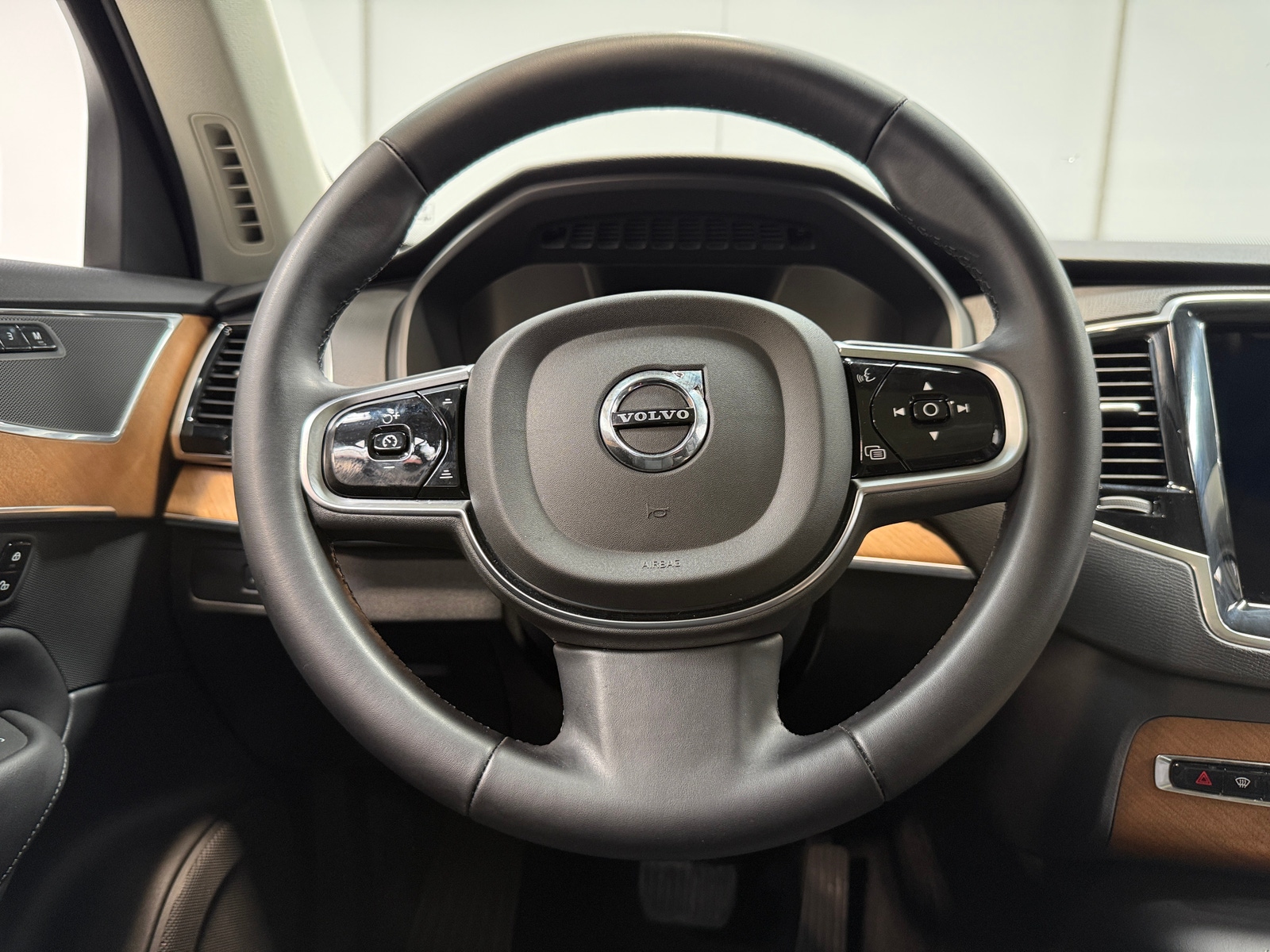 Thumbnail: 2024 Volvo XC90 - 4