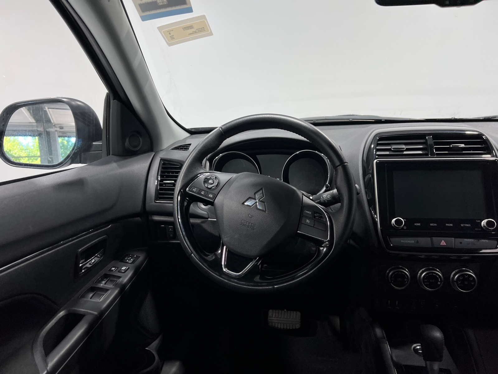 Thumbnail: 2025 Mitsubishi Outlander Sport - 5