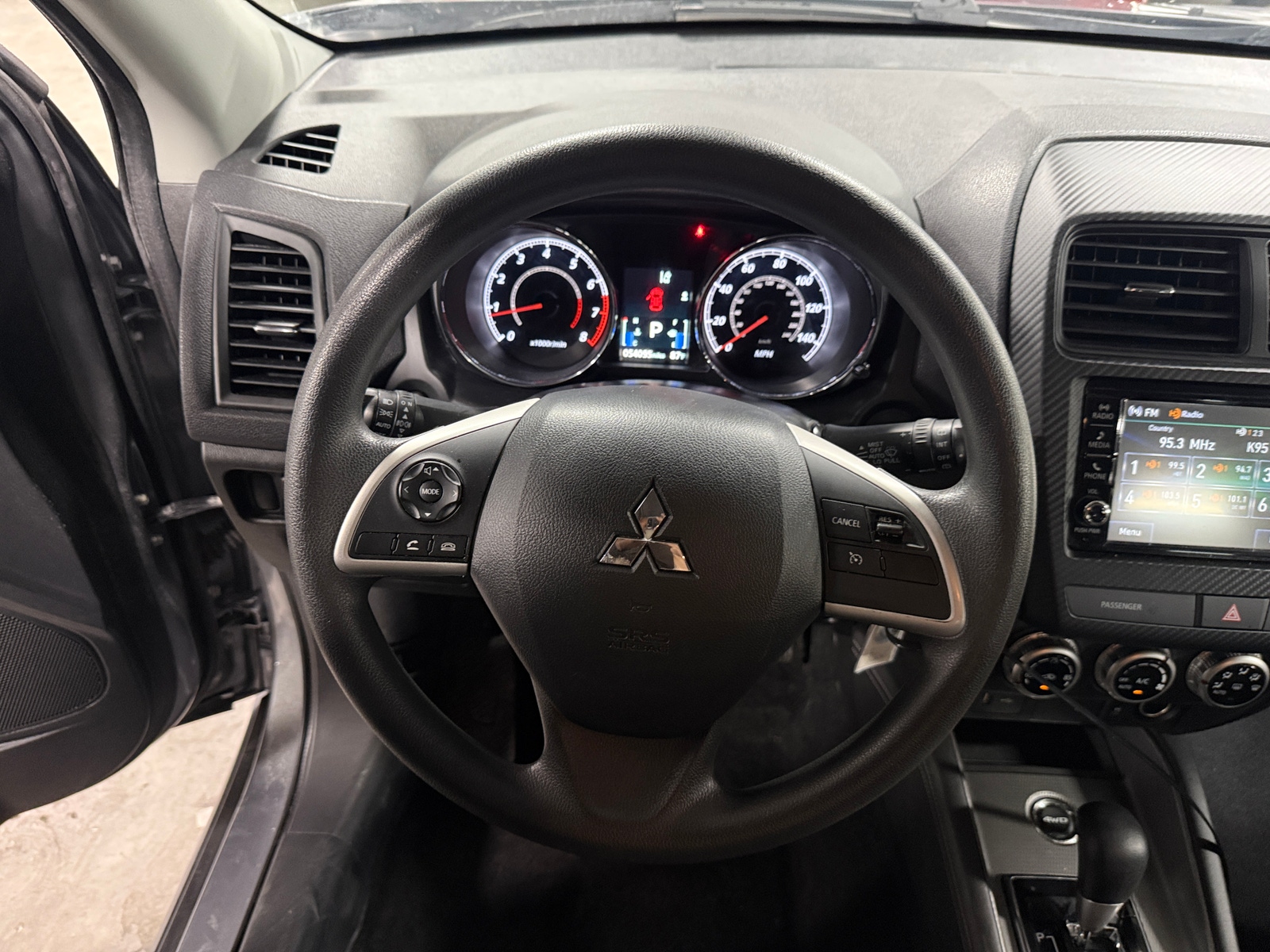 Thumbnail: 2024 Mitsubishi Outlander Sport - 5