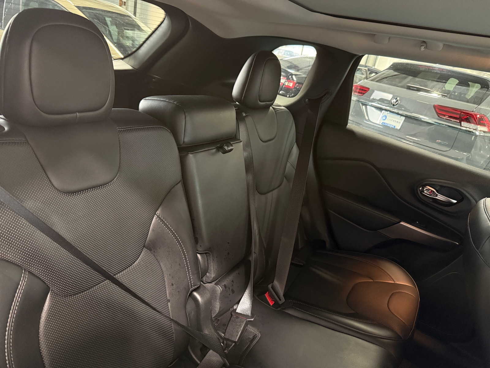 Thumbnail: 2019 Jeep Cherokee - 5