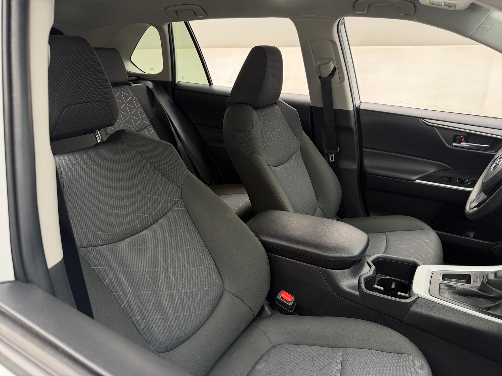 Thumbnail: 2025 Toyota RAV4 - 2