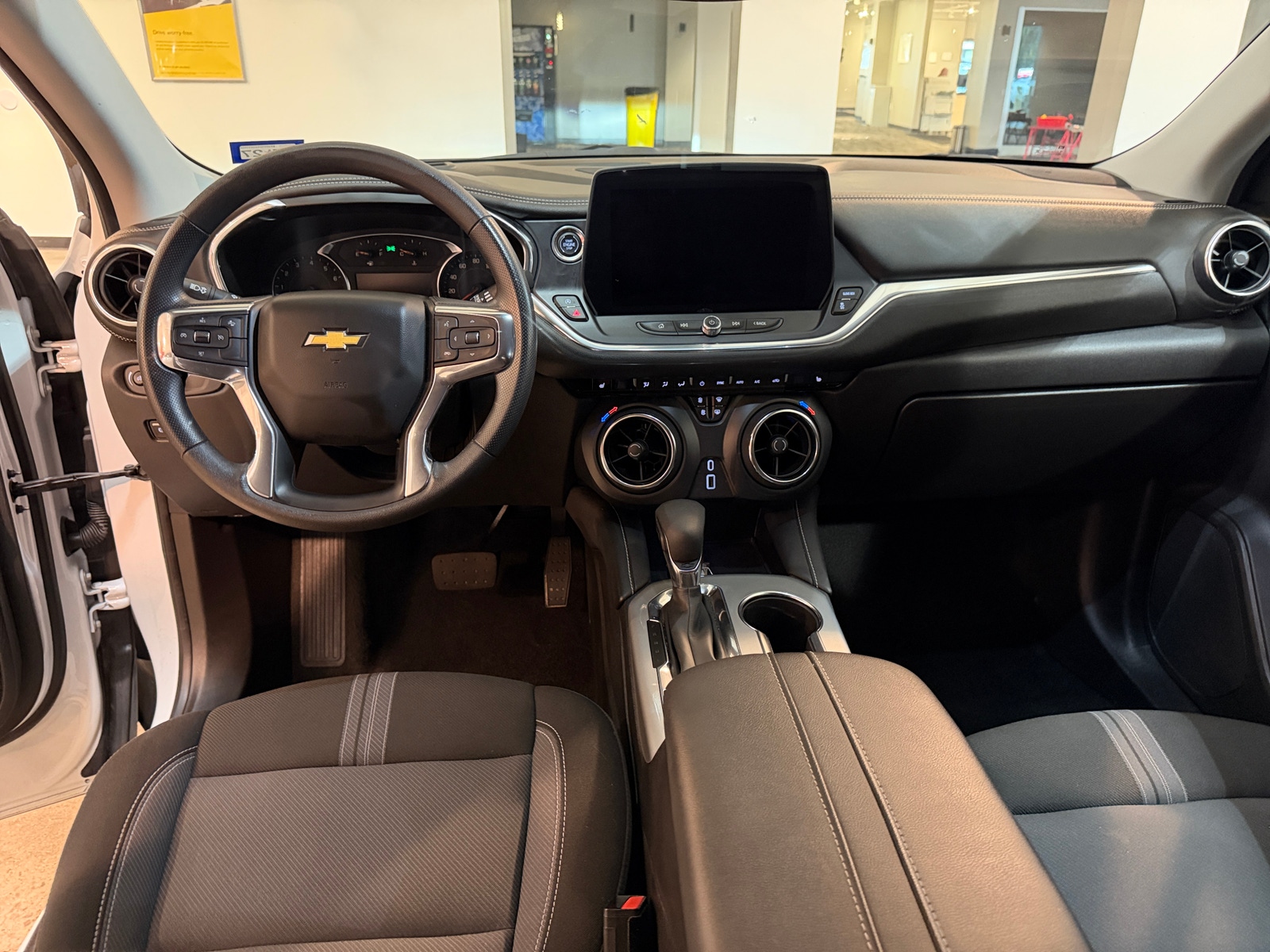 Thumbnail: 2025 Chevrolet Blazer - 2