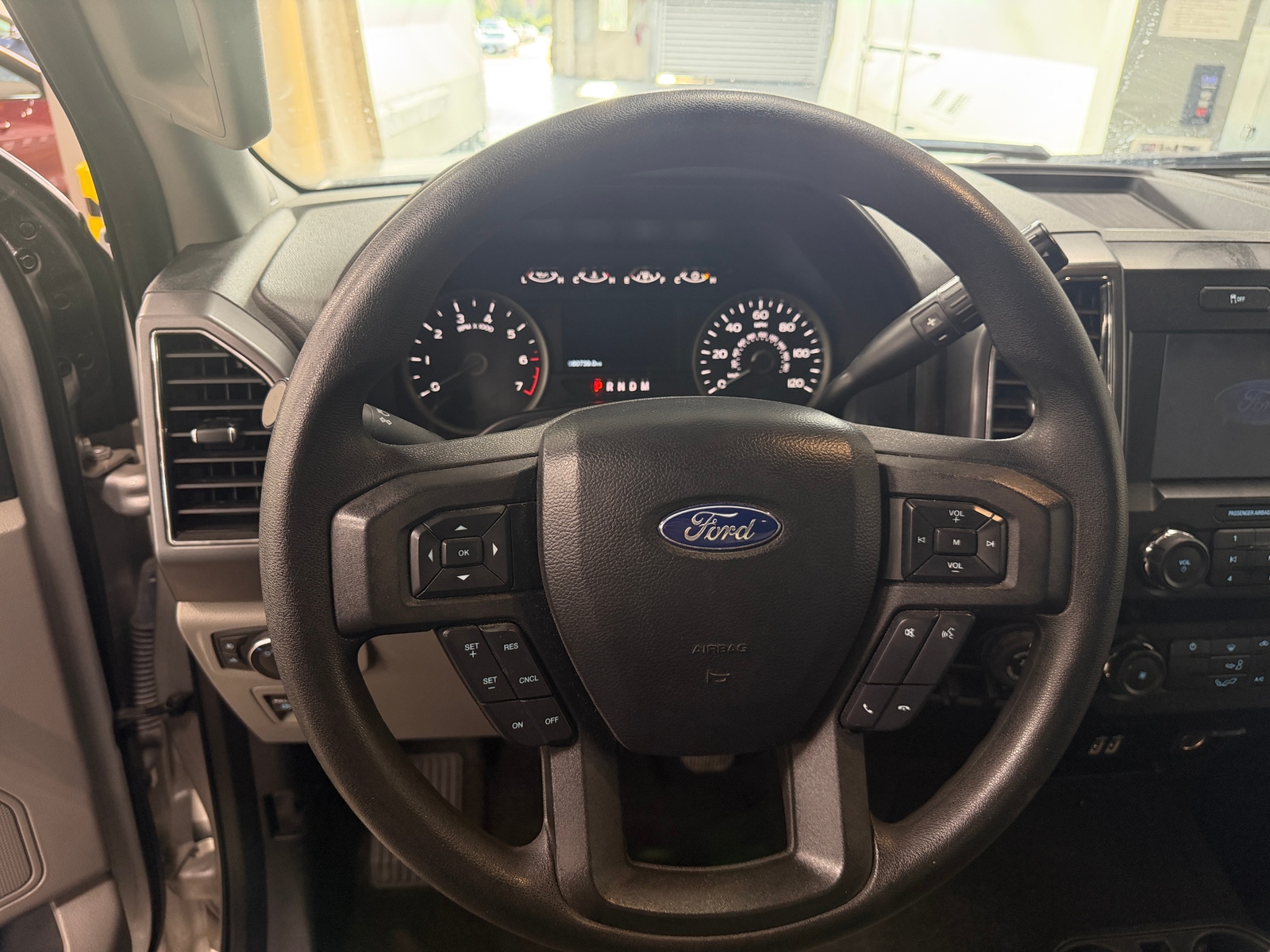 Thumbnail: 2019 Ford Econoline - 5