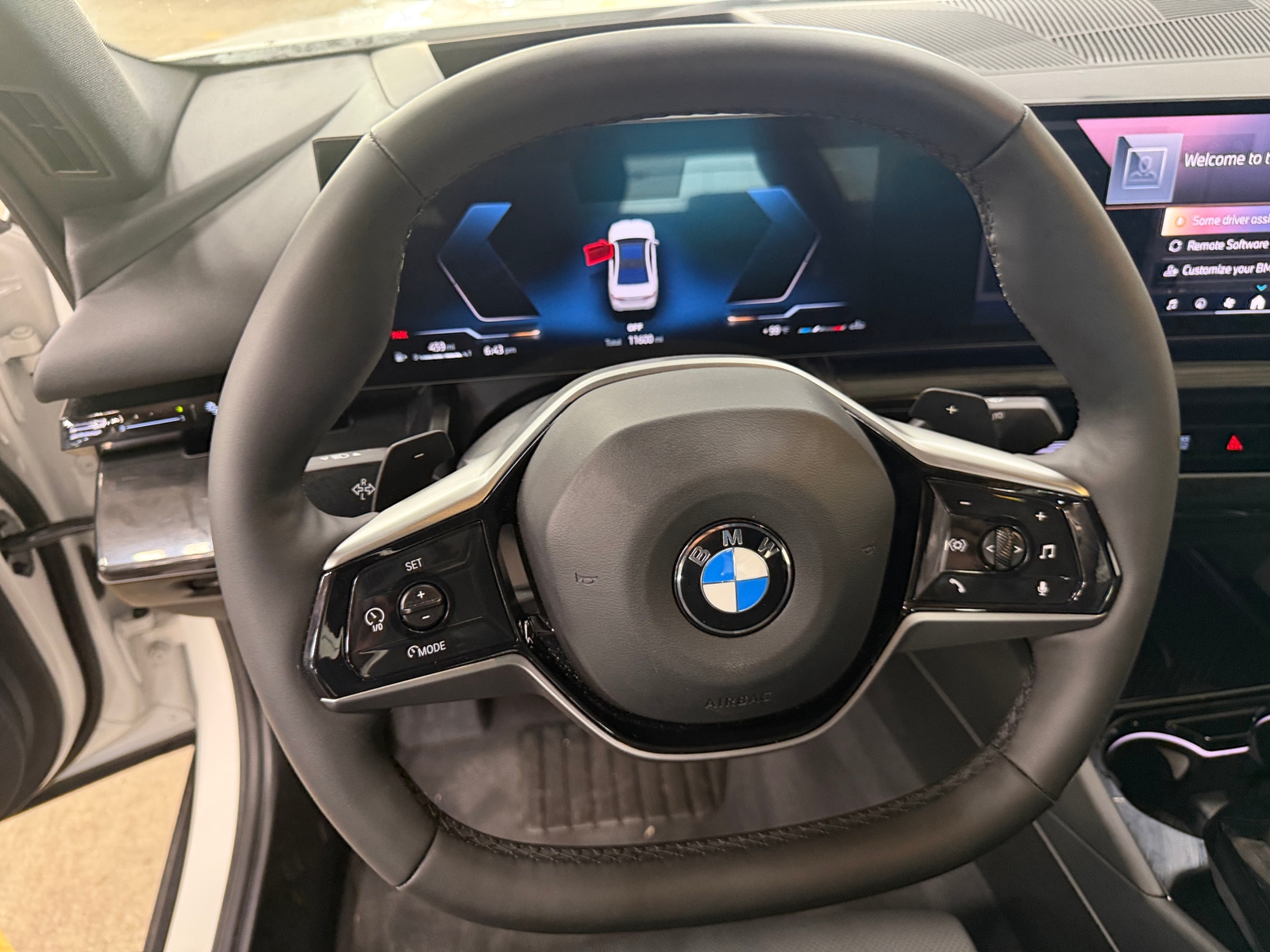 Thumbnail: 2026 BMW 5 Series - 4