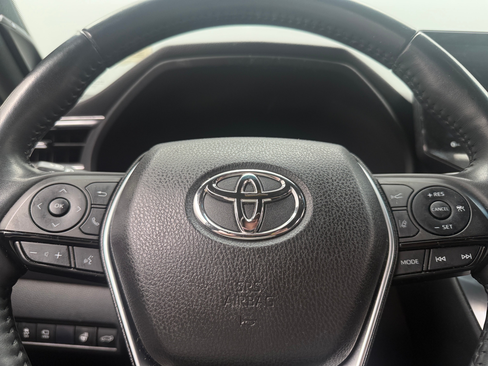 Thumbnail: 2021 Toyota Venza - 4