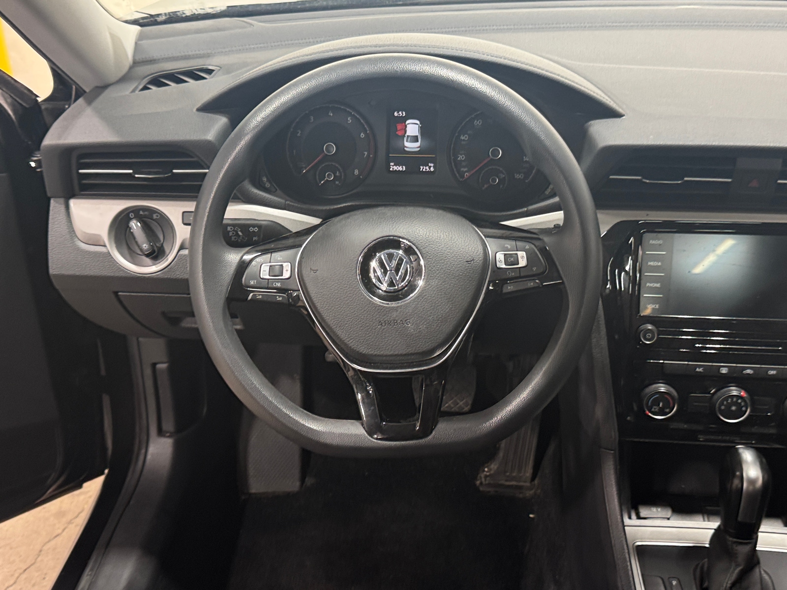 Thumbnail: 2020 Volkswagen Passat - 5