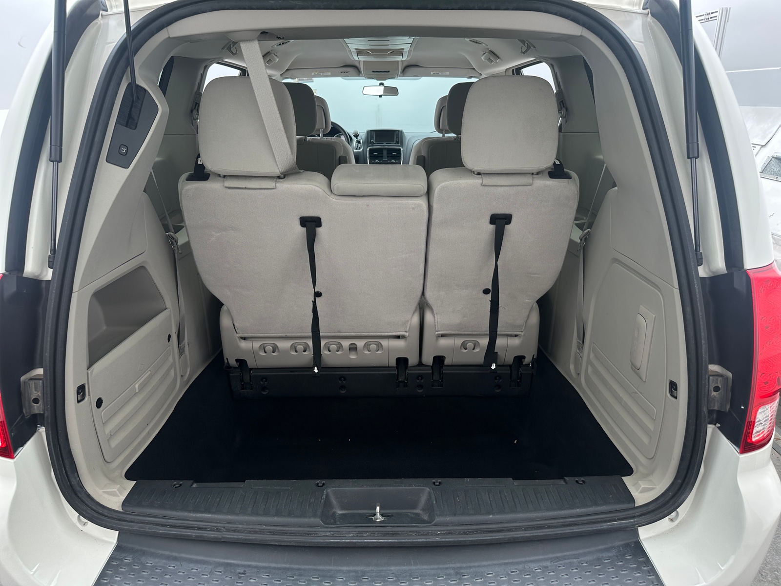 Thumbnail: 2012 Dodge Grand Caravan - 7
