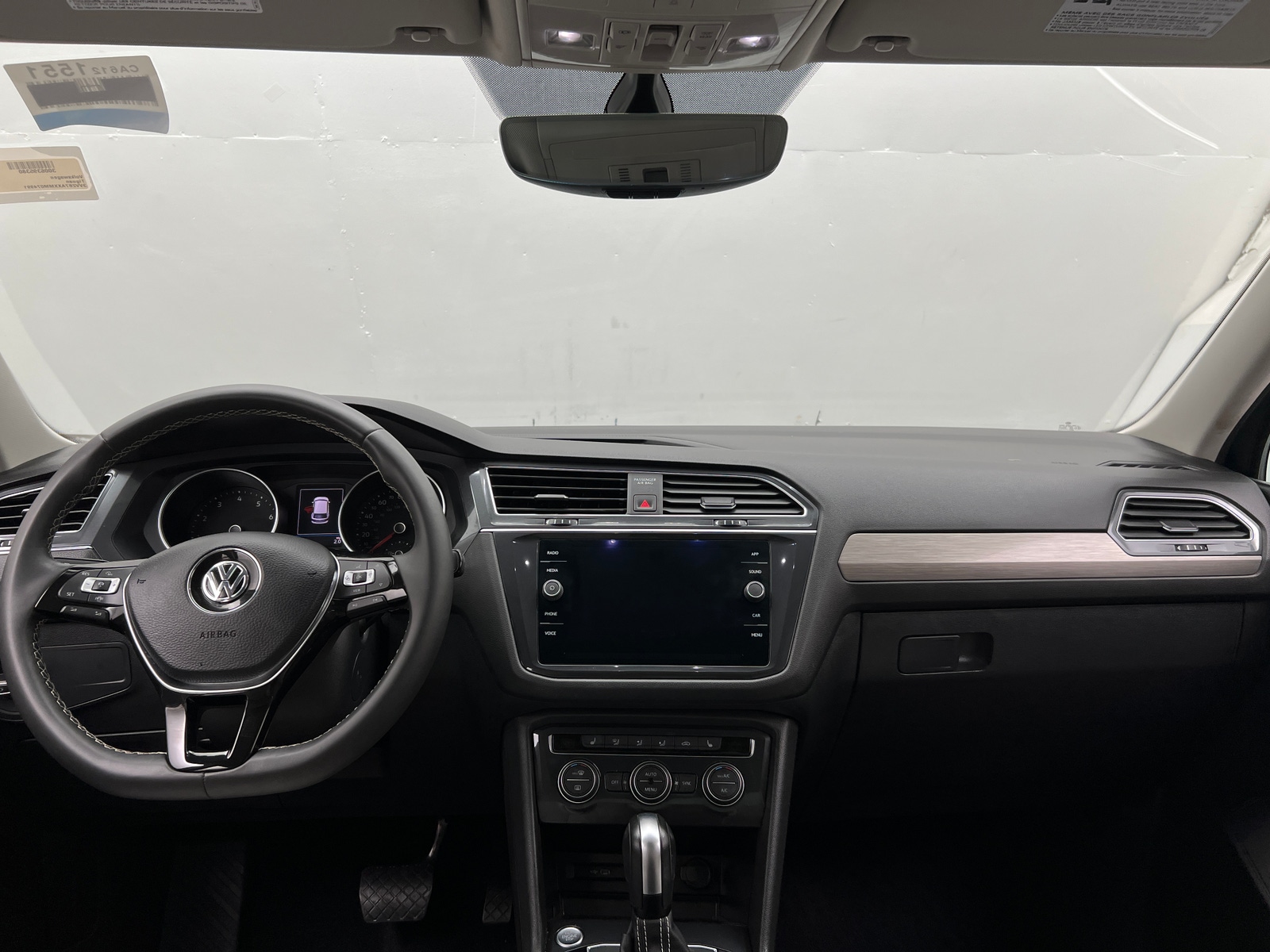 Thumbnail: 2021 Volkswagen Tiguan - 2