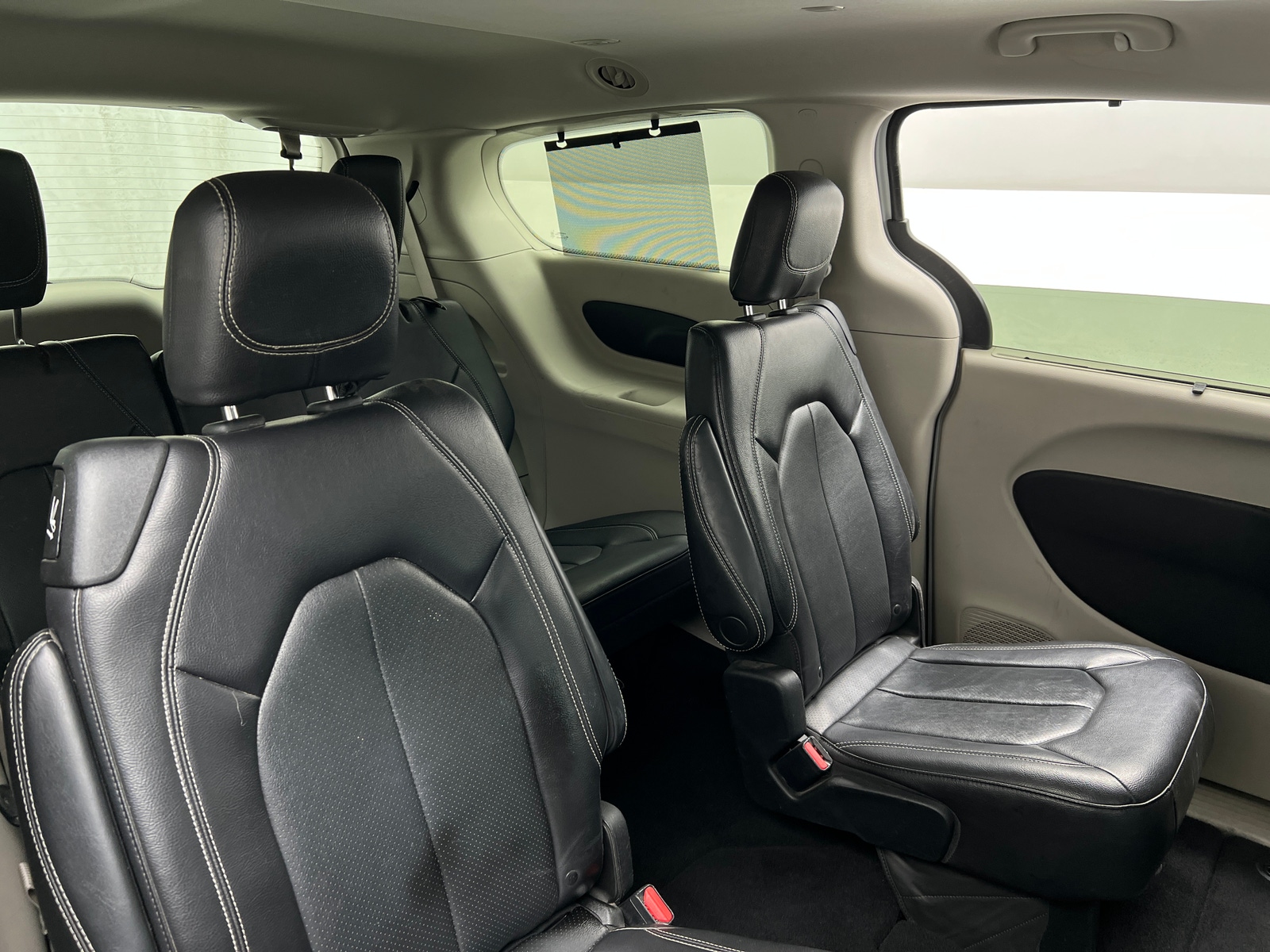 Thumbnail: 2022 Chrysler Pacifica - 5