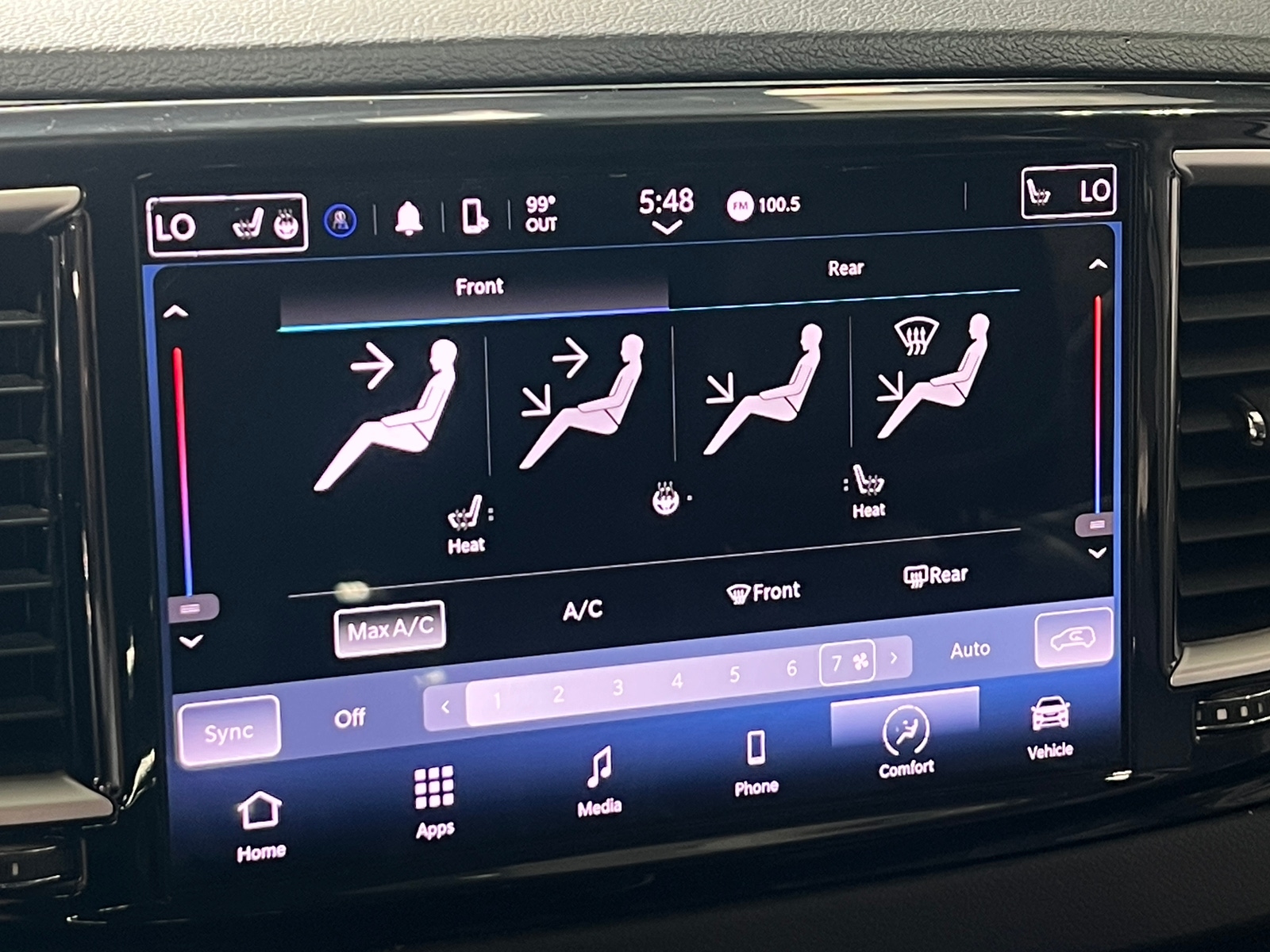 Thumbnail: 2022 Chrysler Pacifica - 3