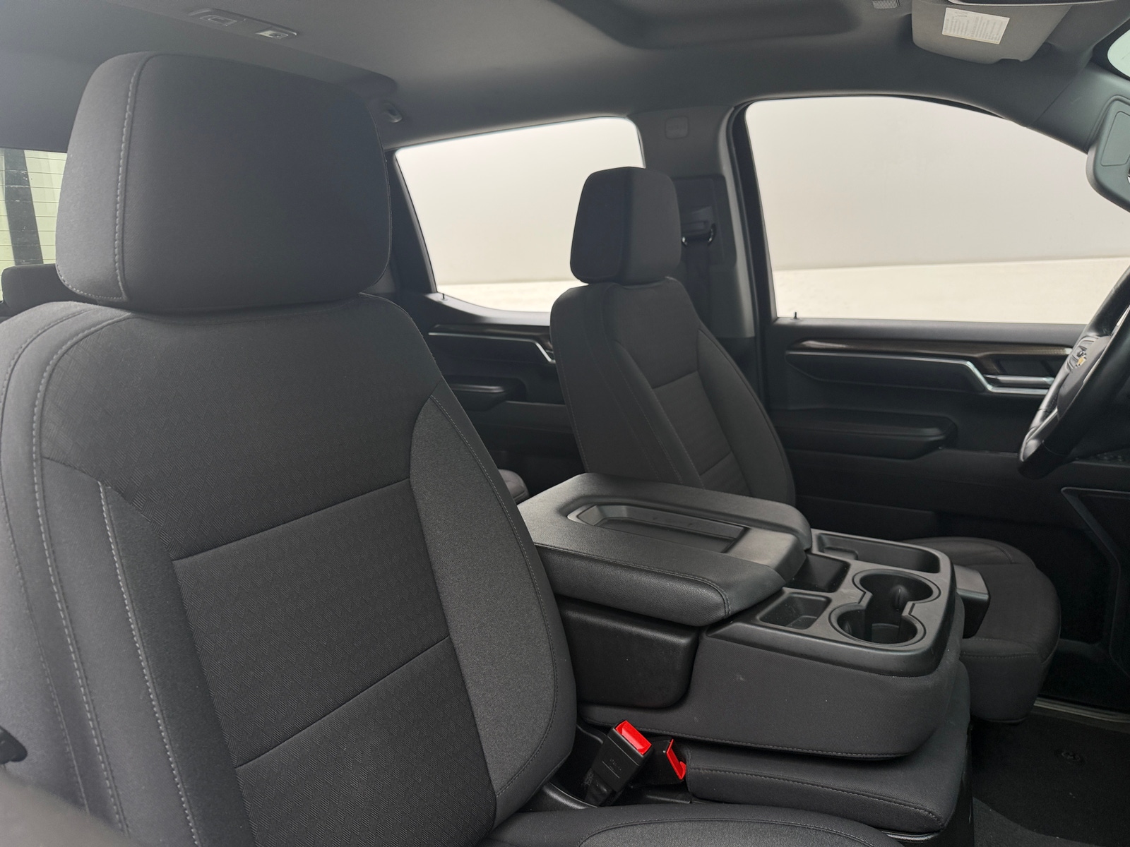 Thumbnail: 2025 Chevrolet Silverado 1500 - 2