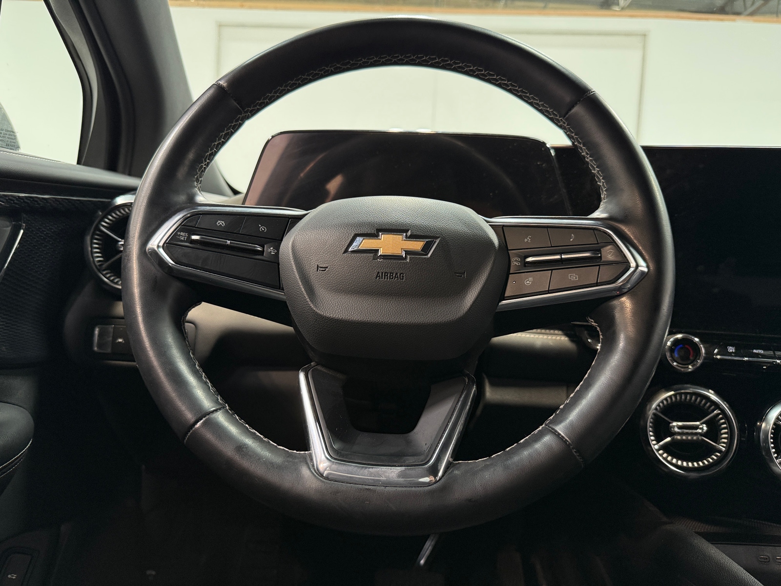 Thumbnail: 2024 Chevrolet Blazer EV - 4