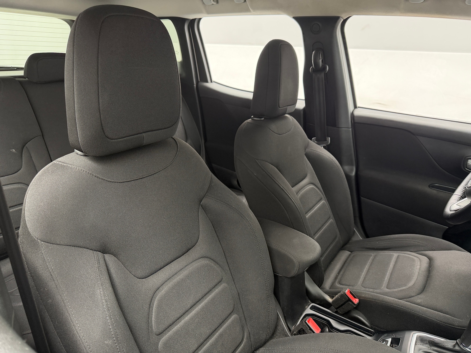 Thumbnail: 2019 Jeep Renegade - 2